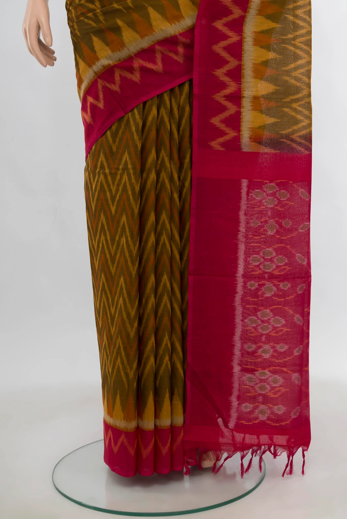 Mehandi Green Pochampally Cotton Saree - Image 3