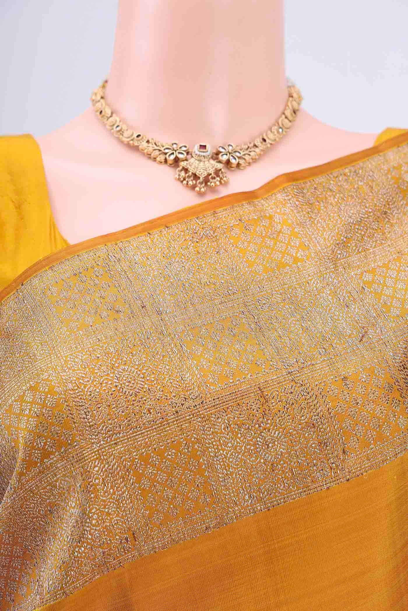 Mustard Dual Tone Kanjivaram Saree - Image 2