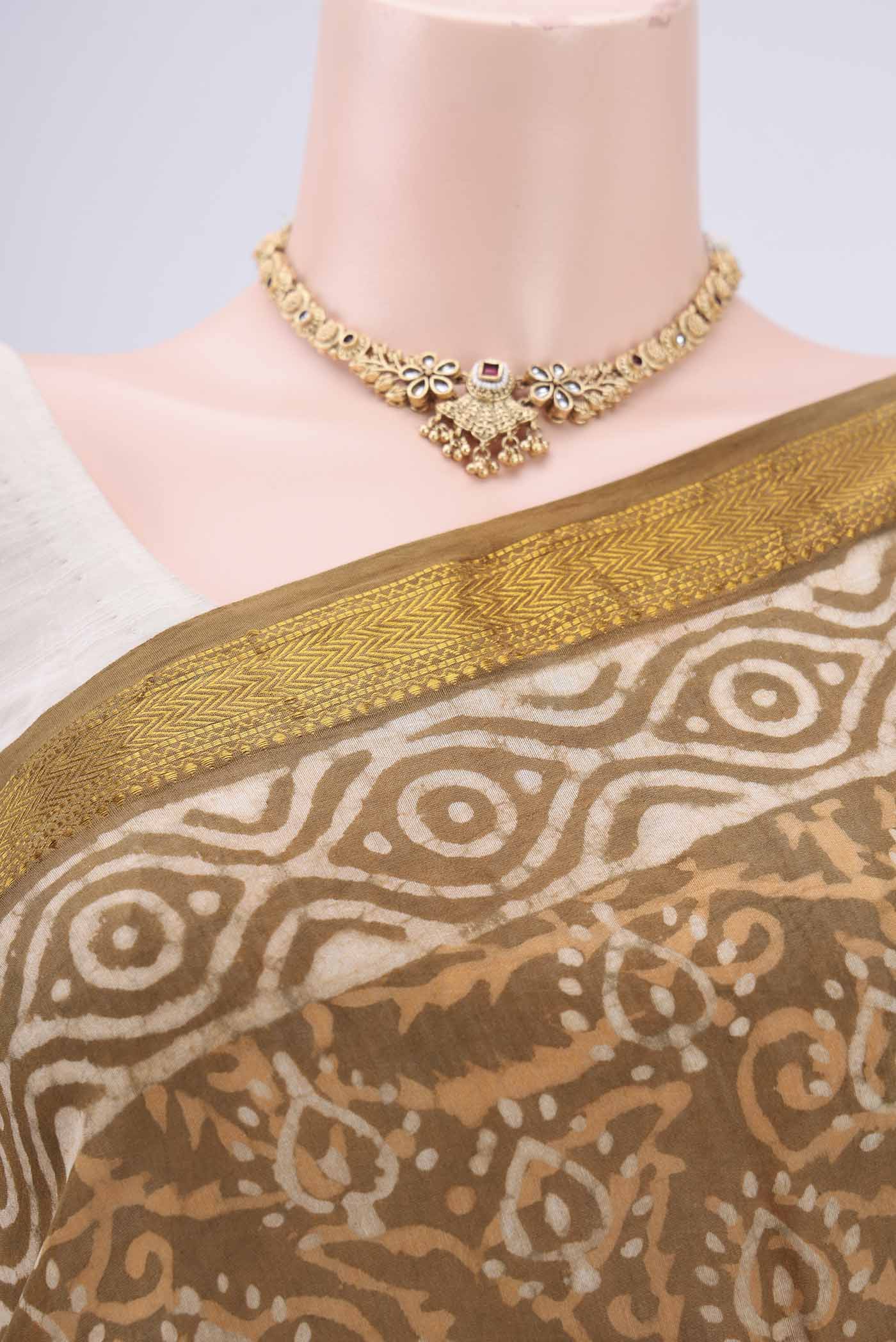 Brown Maheshwari Silk Cotton Saree - Image 2
