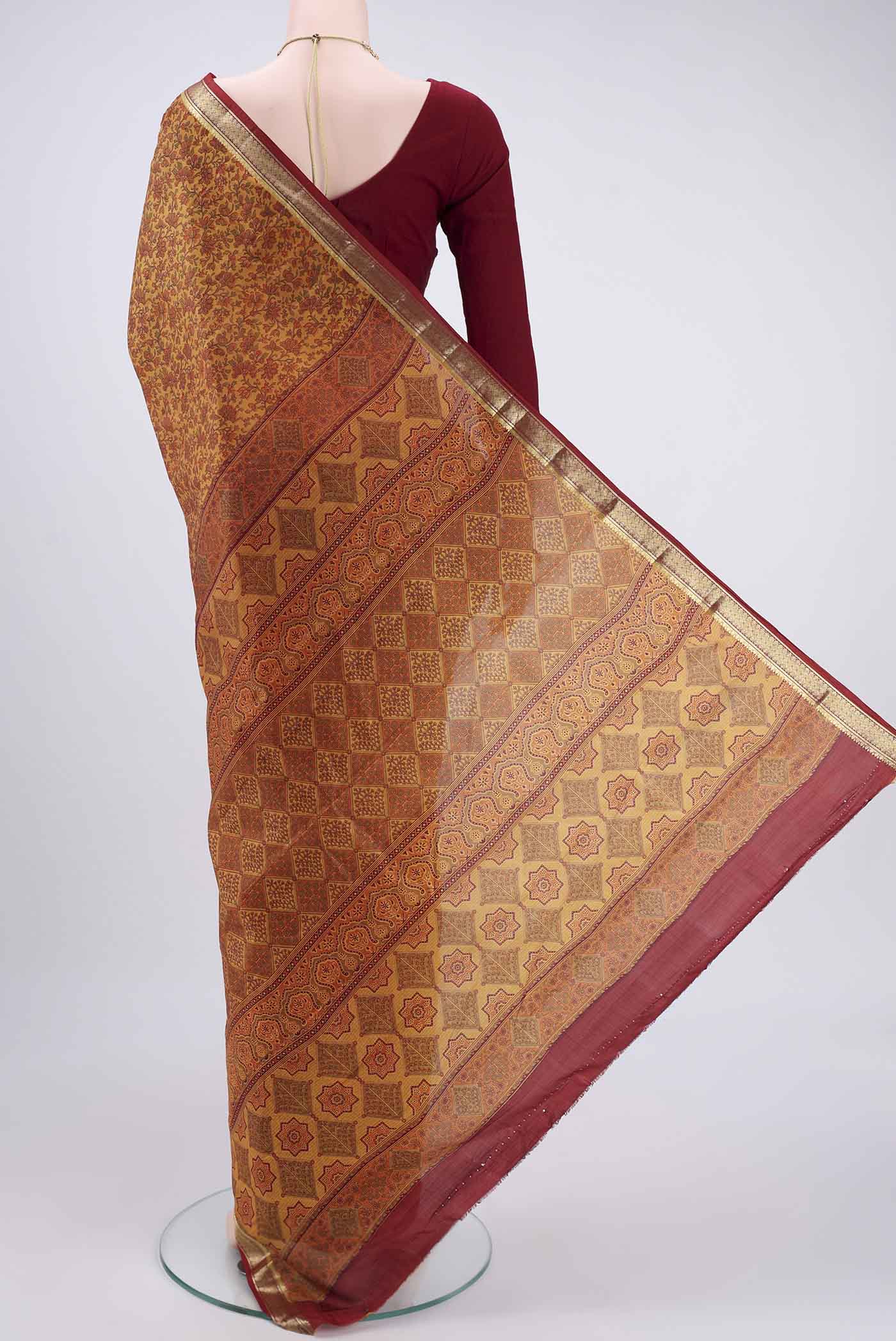 Mustard Printed Silk Saree - Image 3