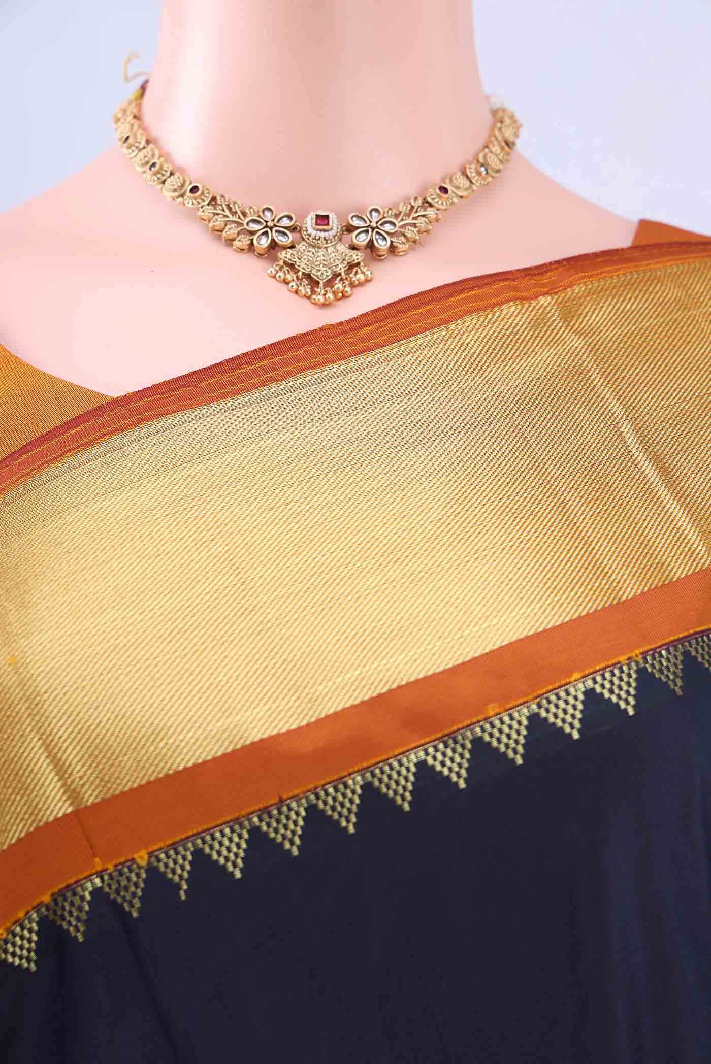 Navy Blue Dual Tone Blended Bangalore Silk Saree - Image 3