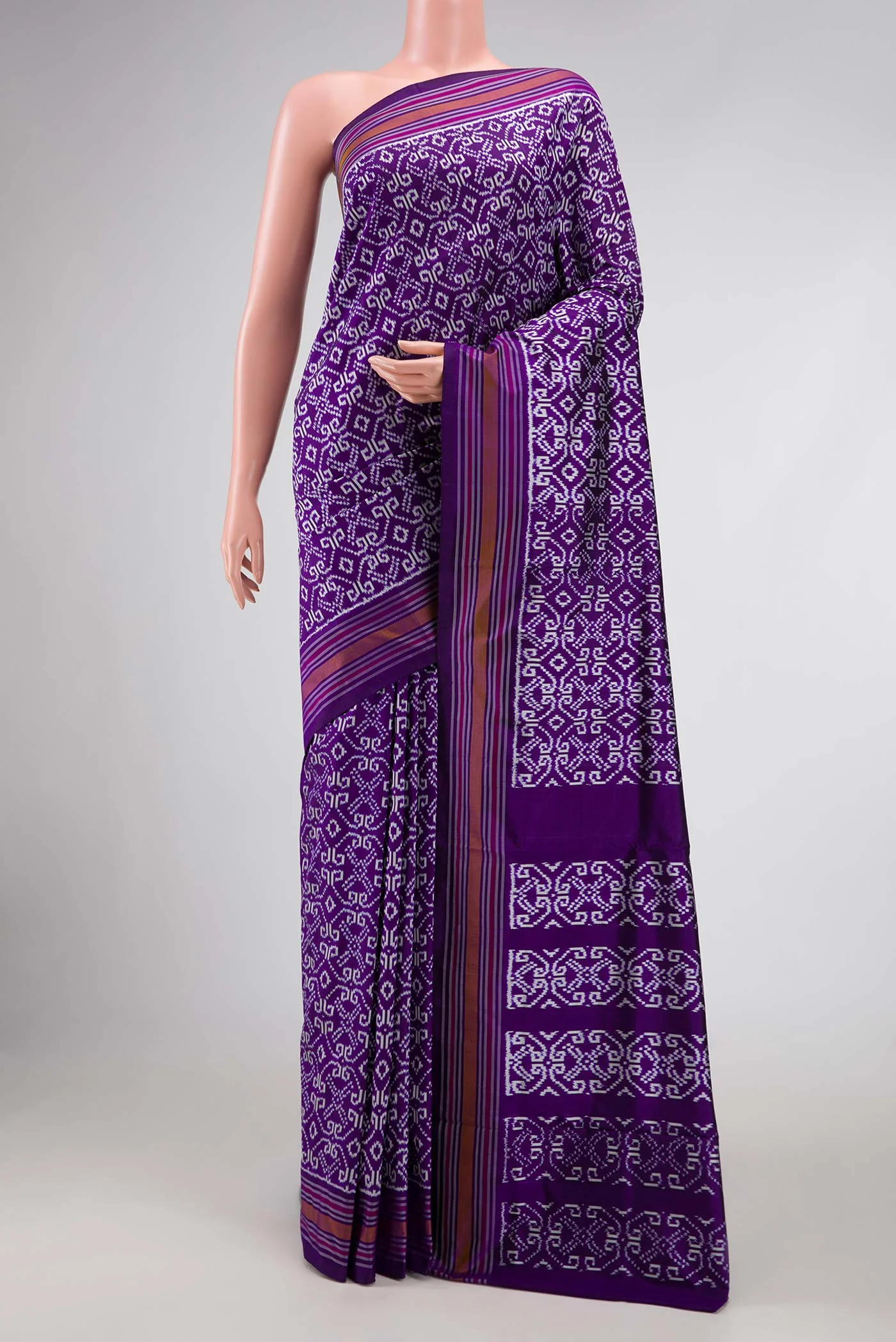 Dark Blue Pochampally Silk Saree - Image 2