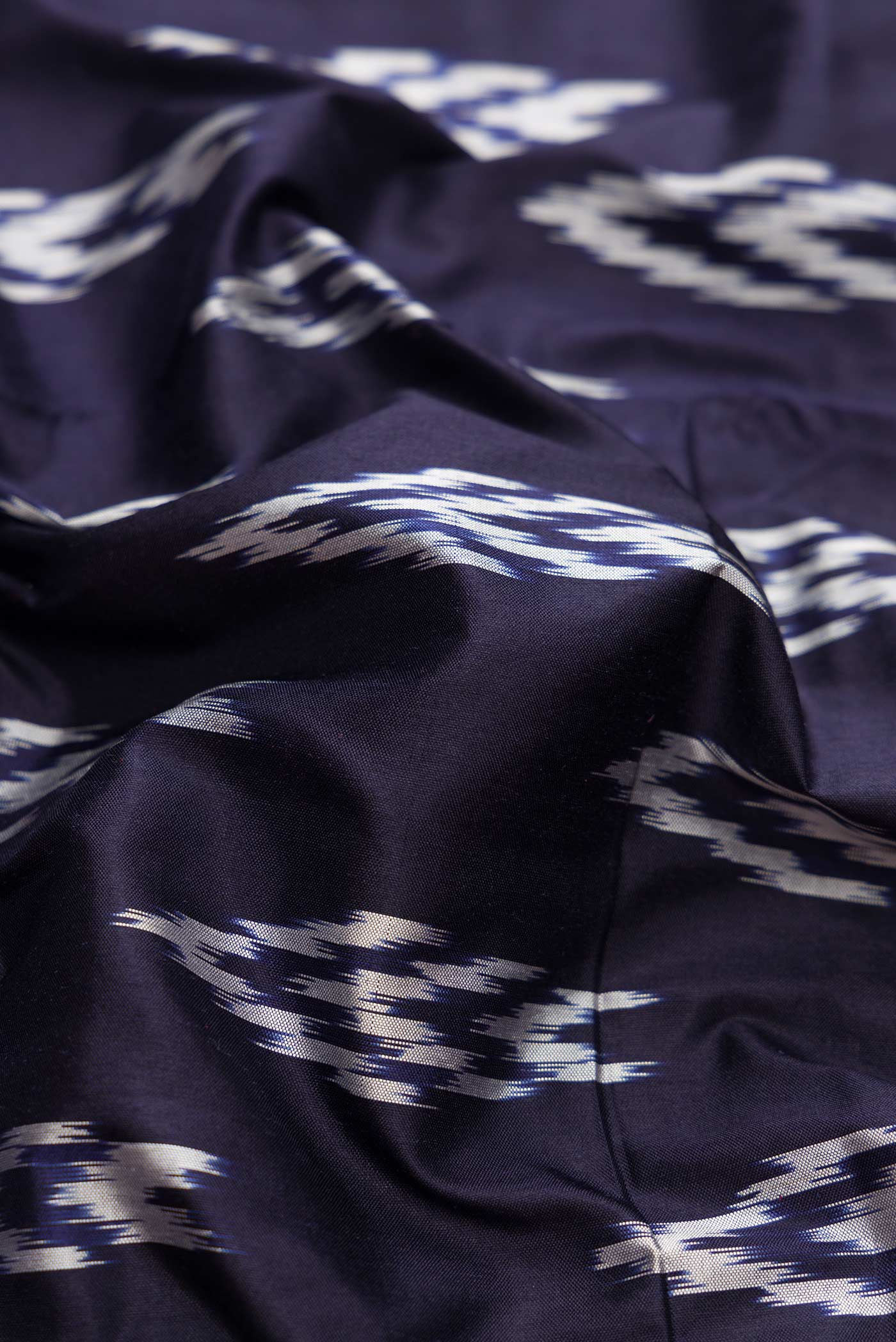 Navy Blue Pochampally Silk Saree - Image 2
