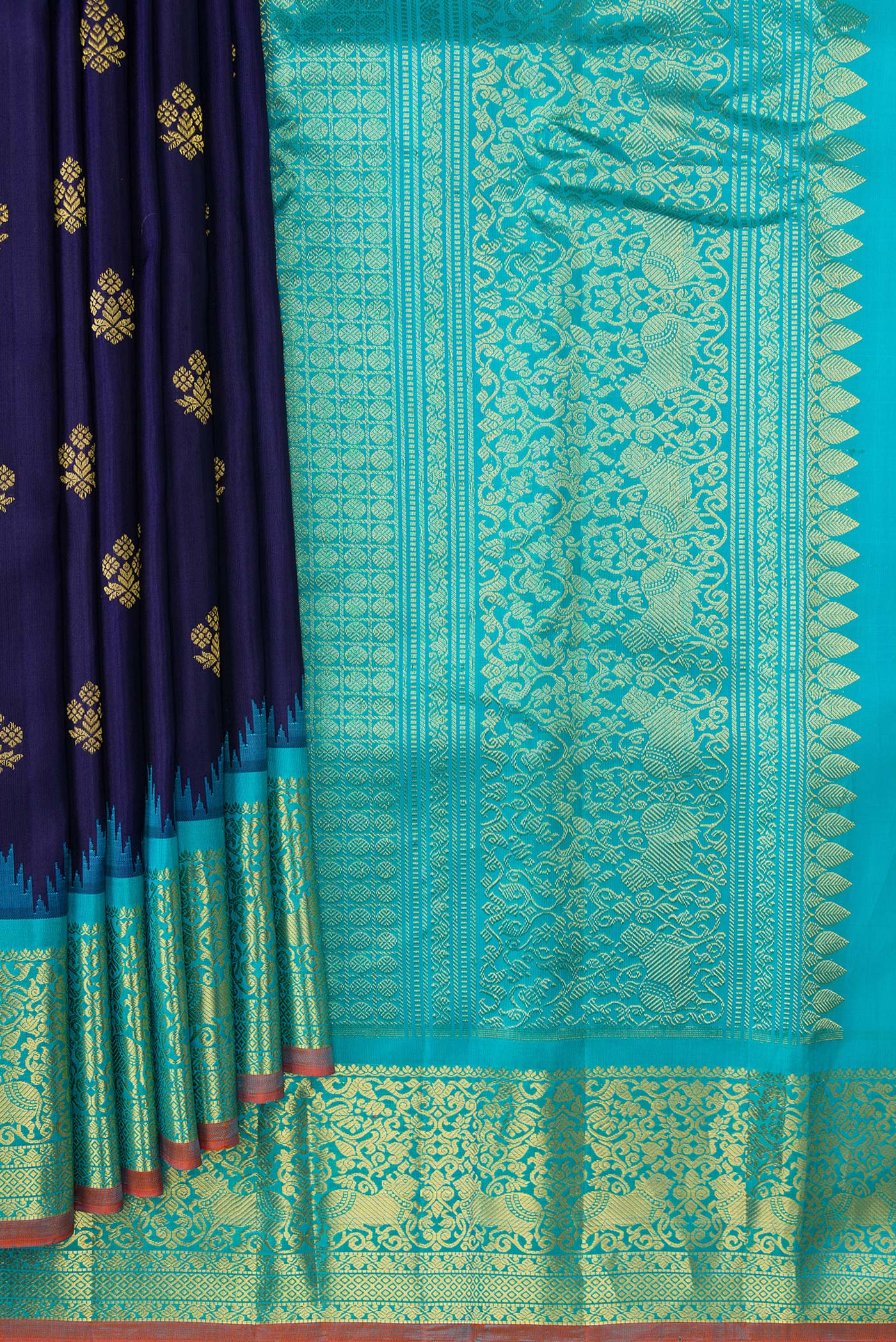 Navy Blue Gadwal Silk Saree - Image 4