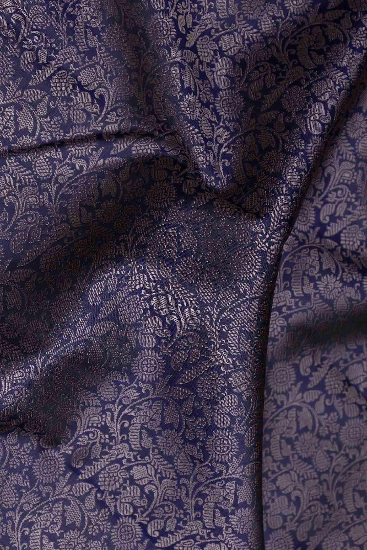 Navy Blue Dual Tone Kanjivaram Saree - Image 2