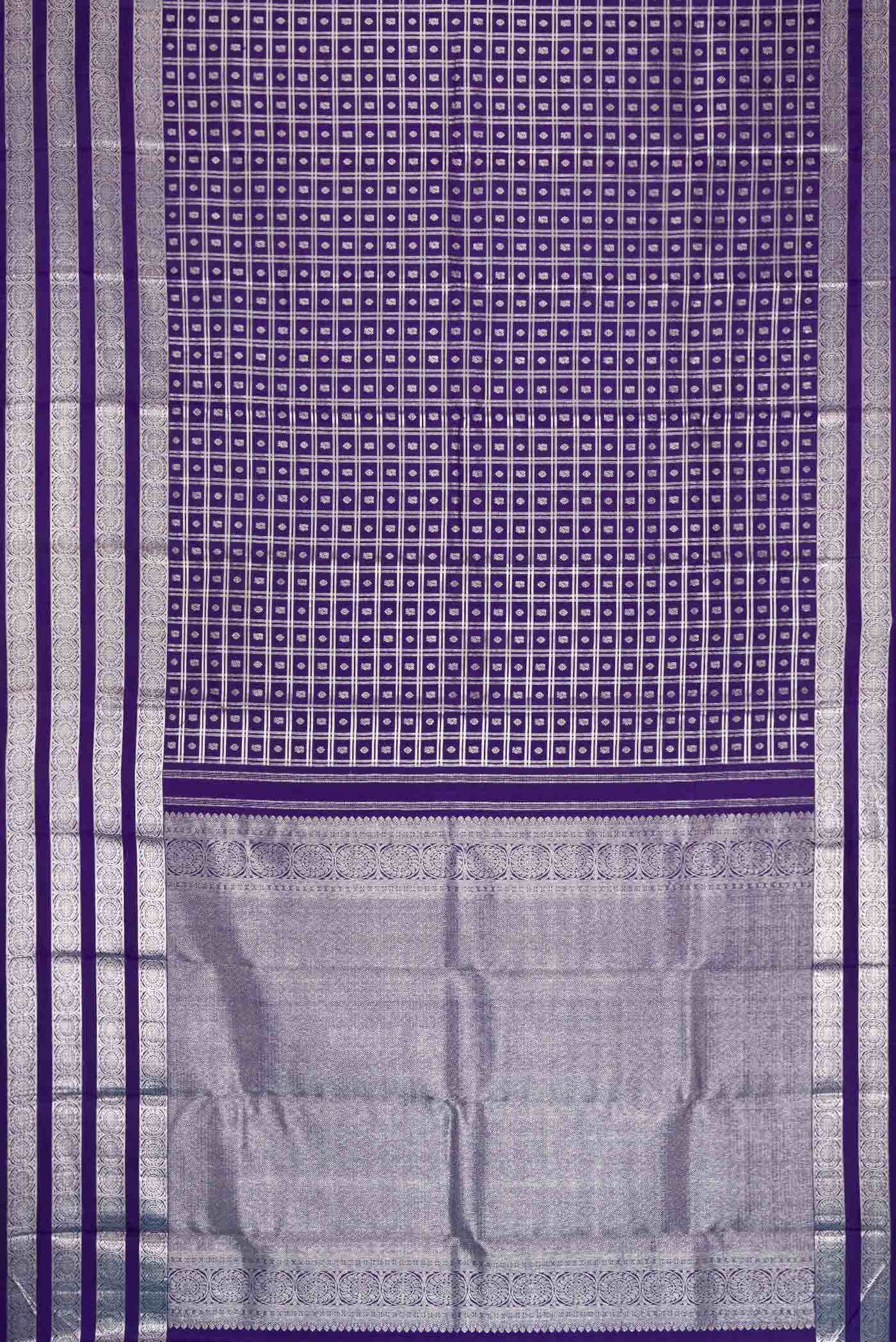 Pure Silk Pure Zari Navy Blue Dual Tone Kanjivaram Saree - Image 4
