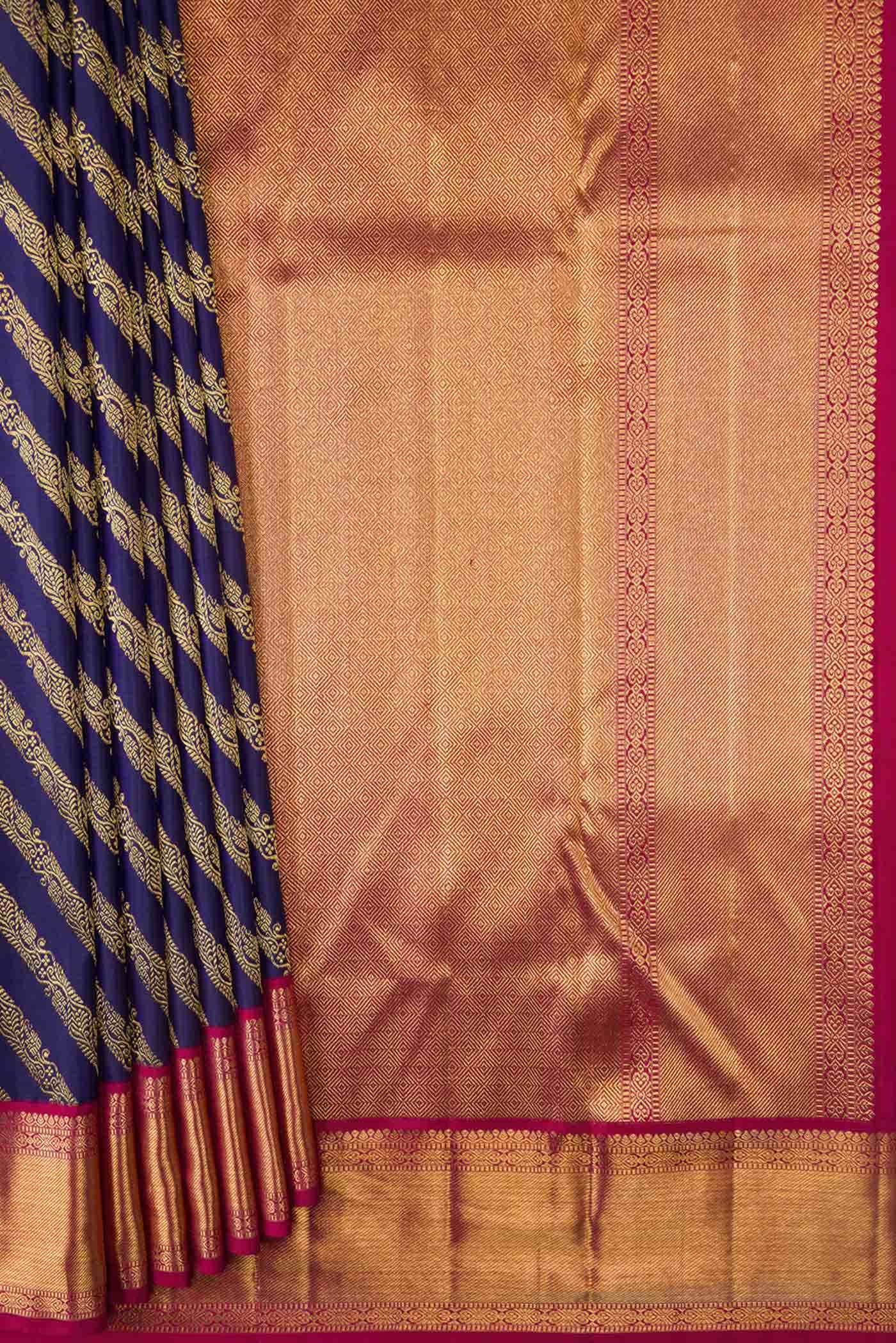 Pure Silk Pure Zari Navy Blue Dual Tone Kanjivaram Saree - Image 2