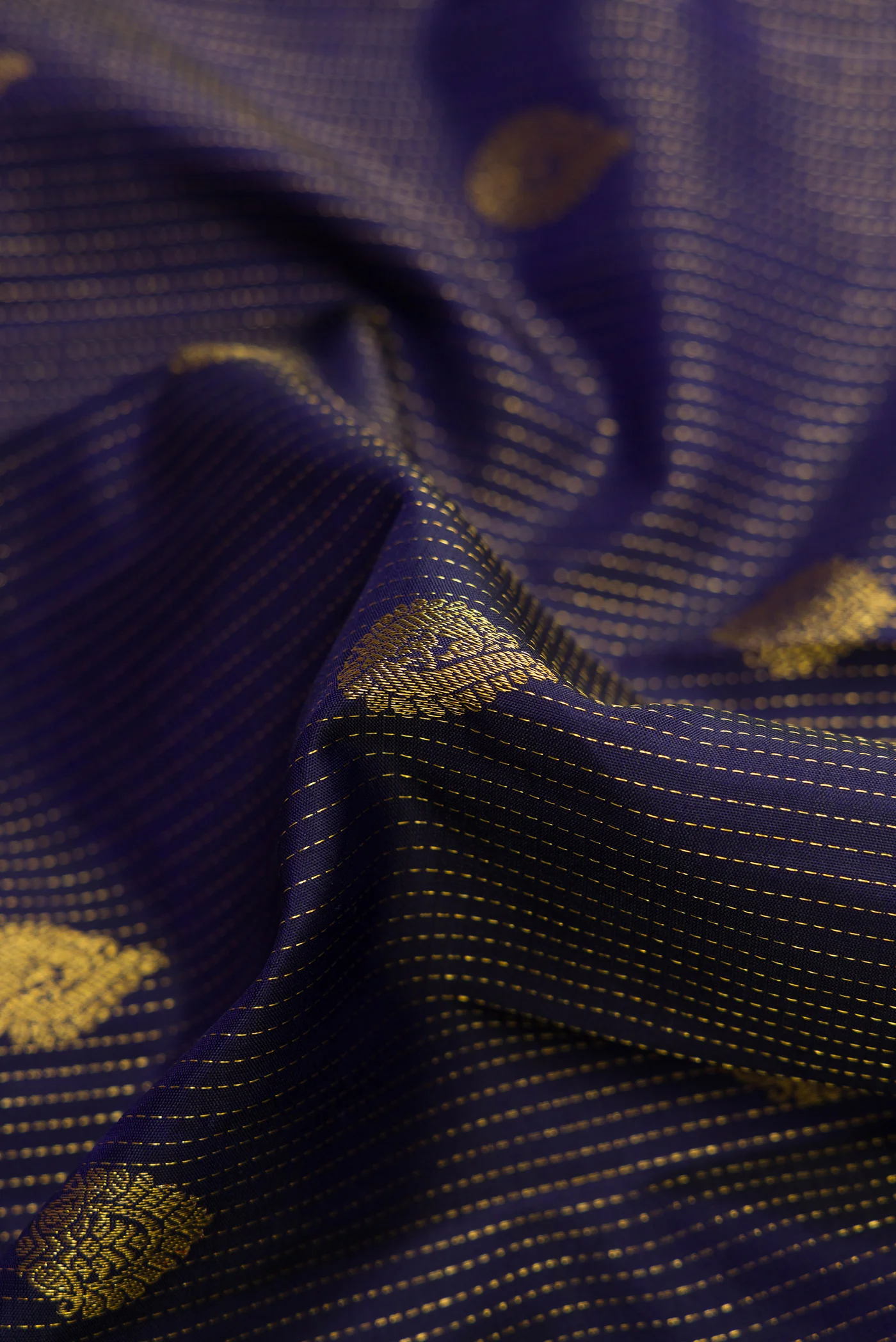 Navy Blue Kanjivaram Silk Saree - Image 2