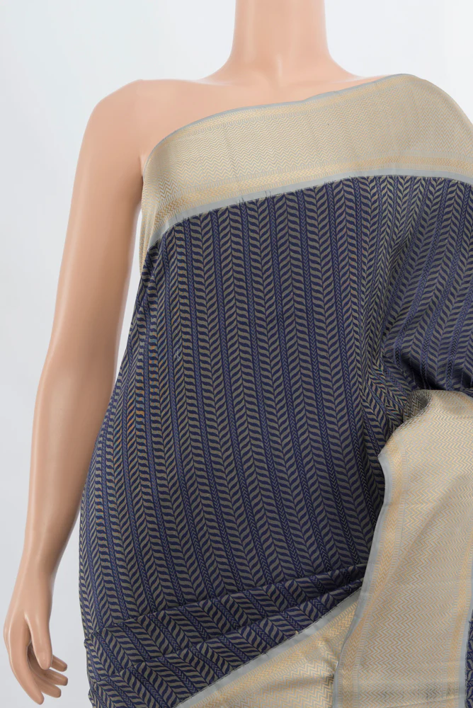 Pure Silk Pure Zari Navy Blue Kanchipuram Saree - Image 2