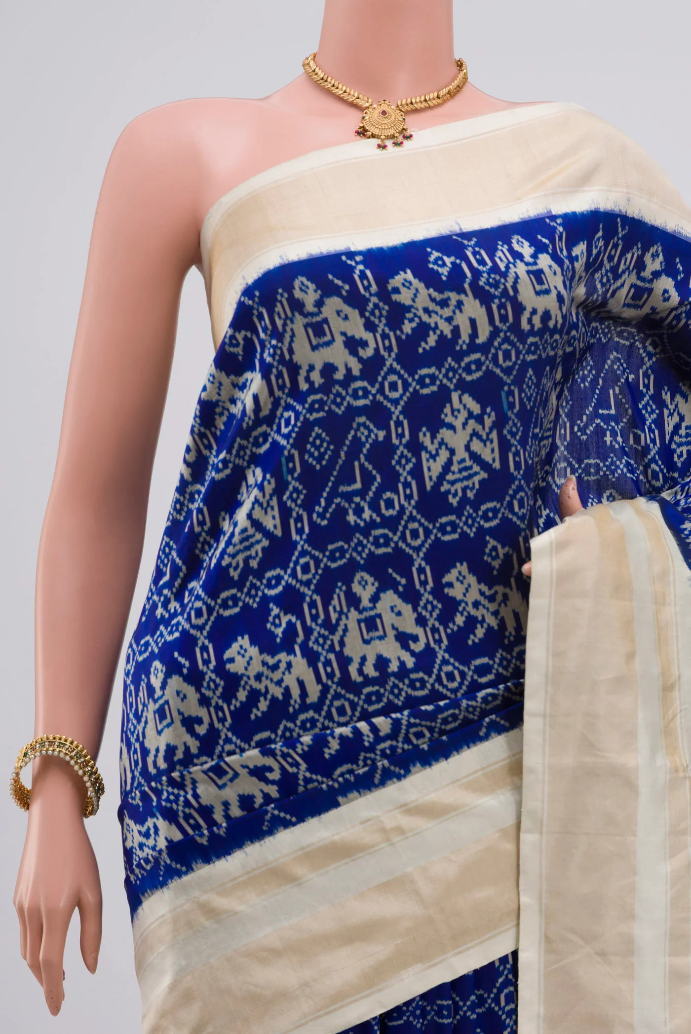 Royal Blue Pochampally Silk Saree - Image 2