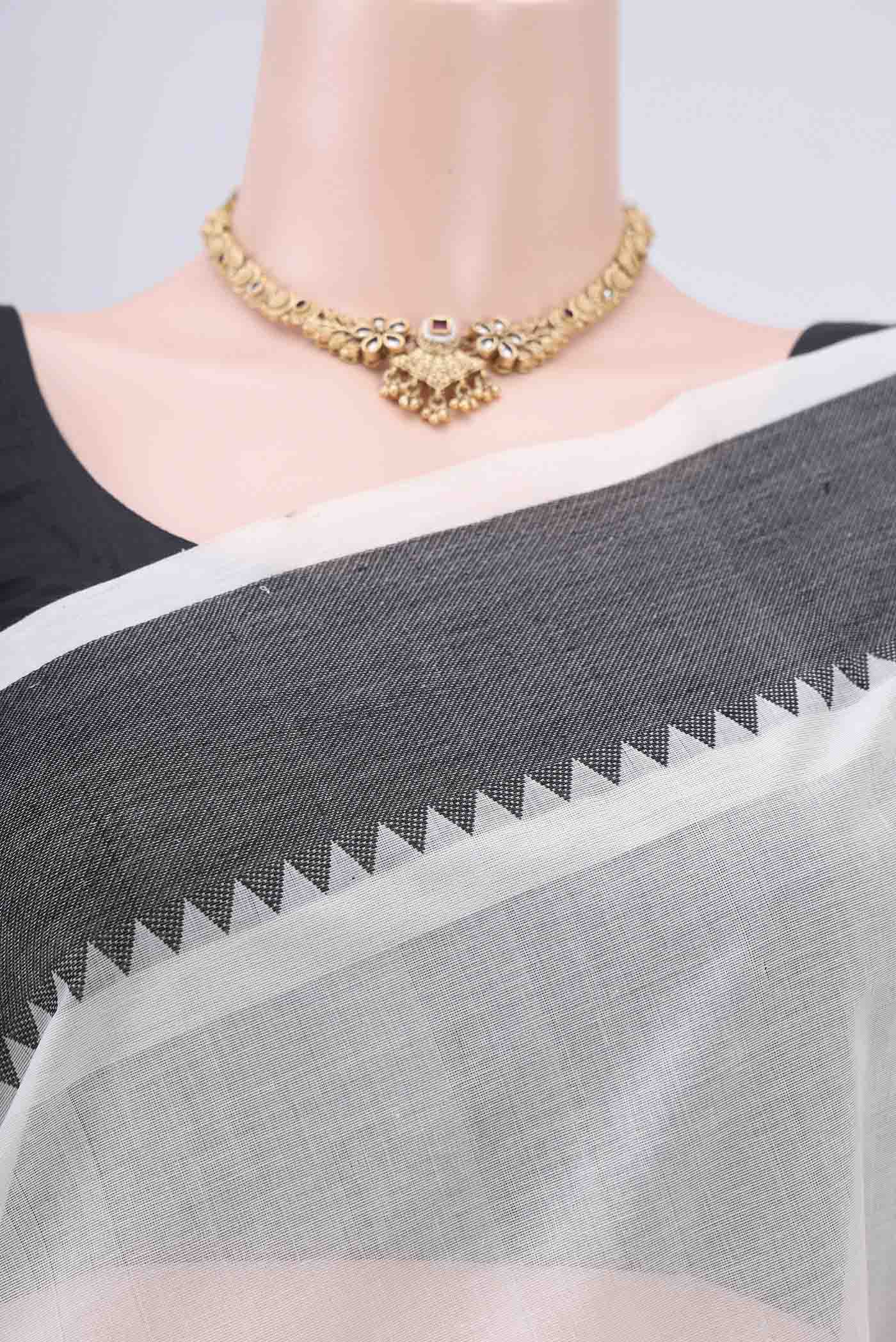 White Coimbatore Cotton Saree - Image 2