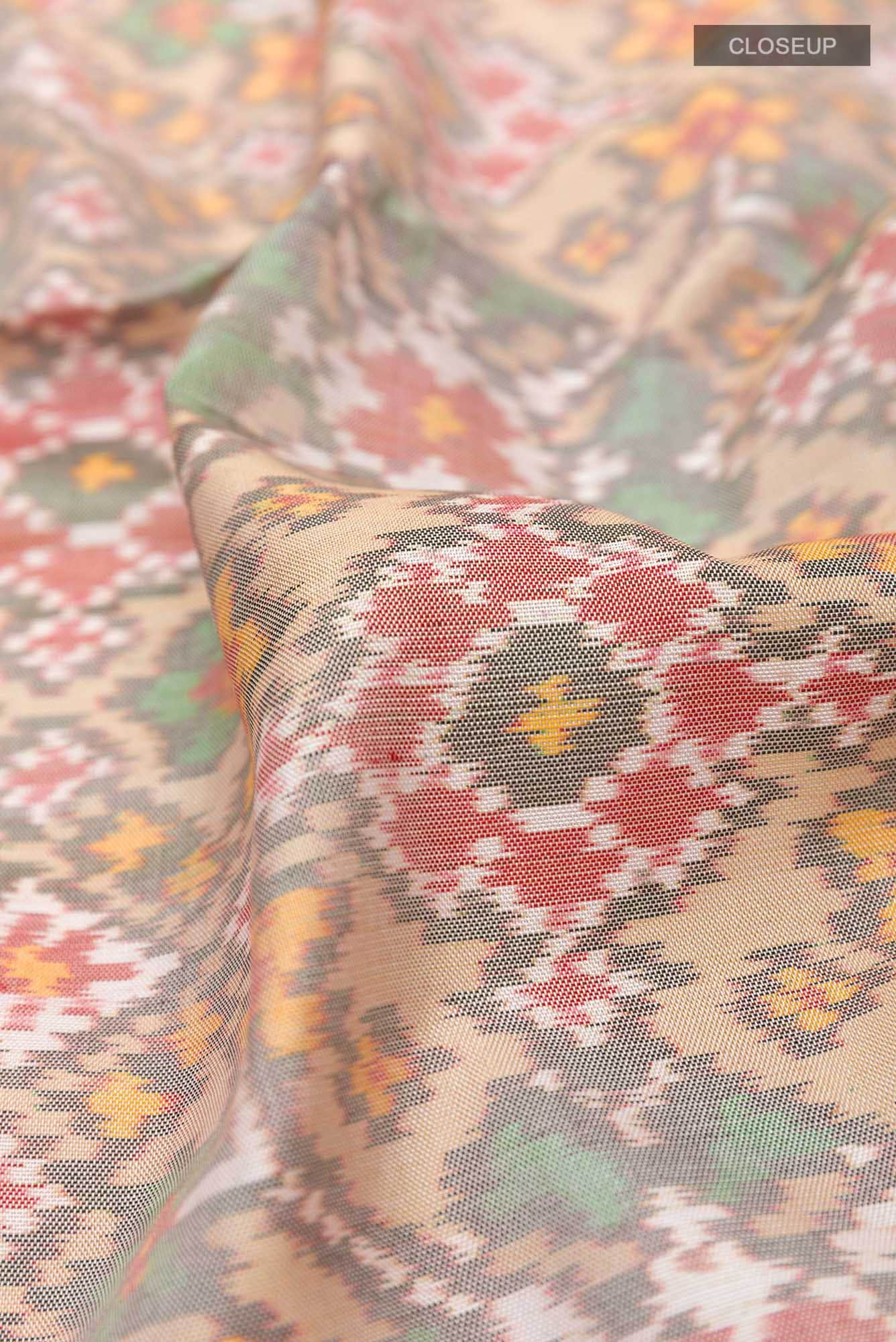 Off White Double Ikat Saree - Image 3
