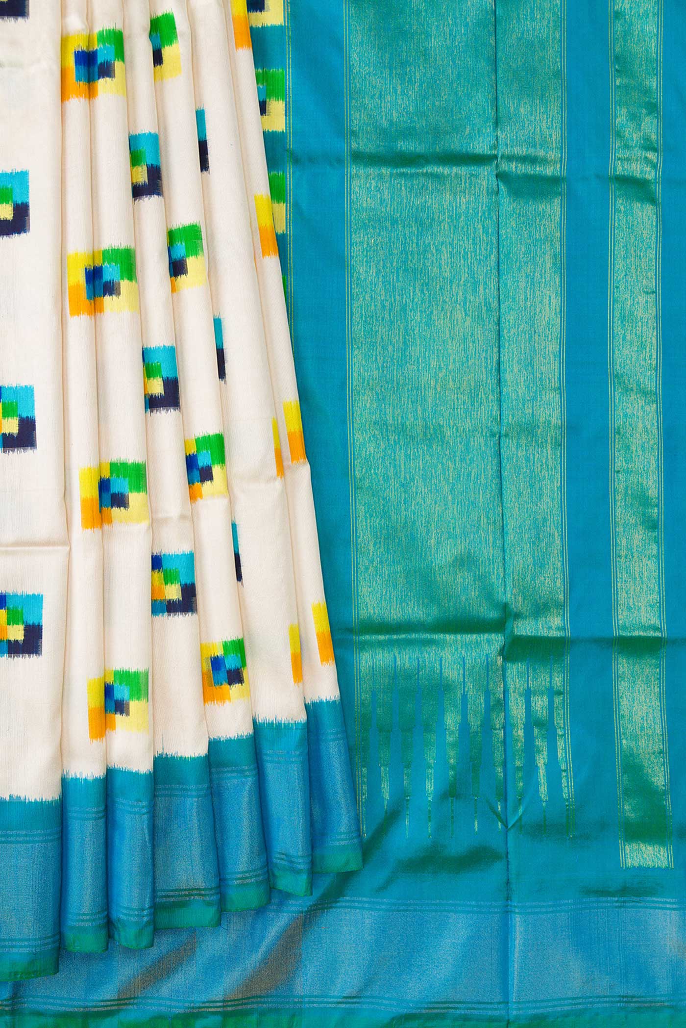 Off White Pochampally Silk Saree - Image 4