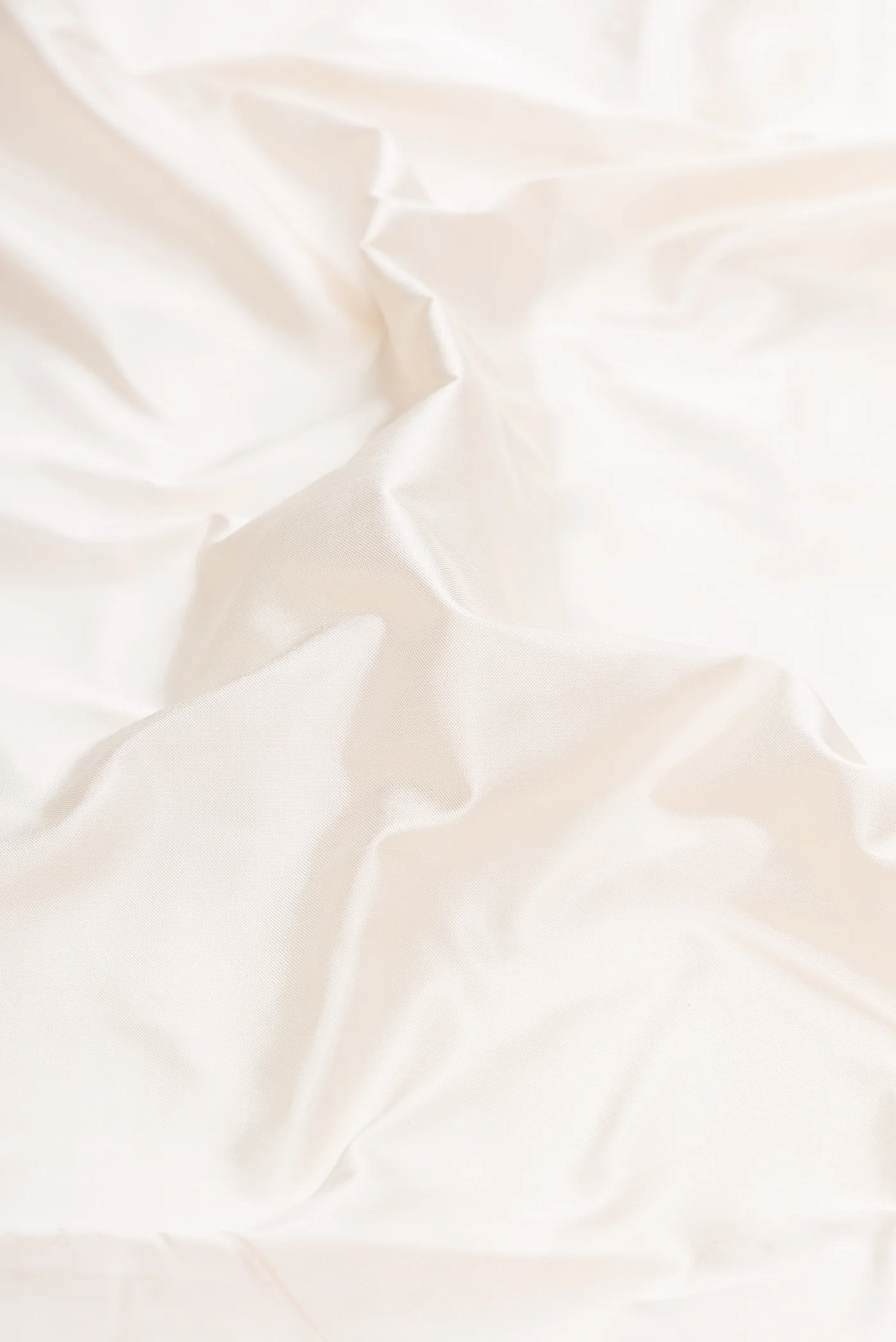 White Pochampally Silk Saree - Image 2