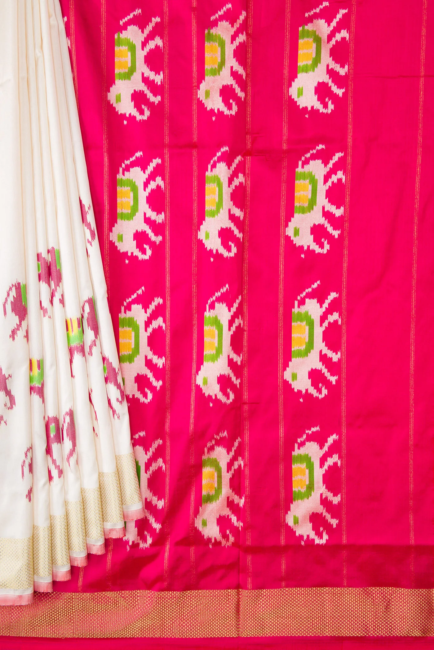 White Pochampally Silk Saree - Image 4