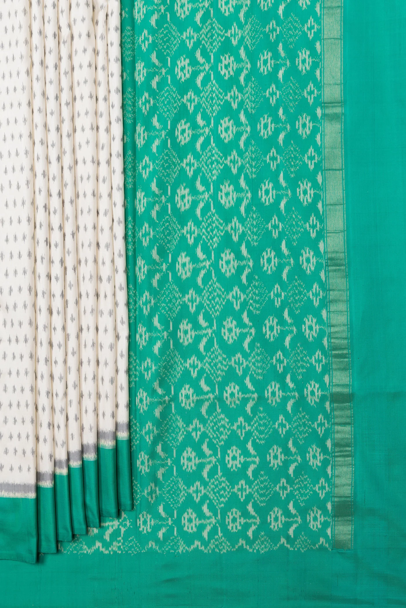 Off White Pochampally Silk Saree - Image 4