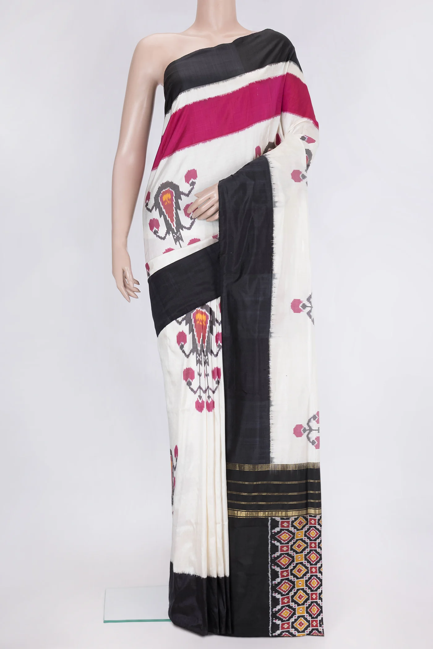 White Pochampally Silk Saree