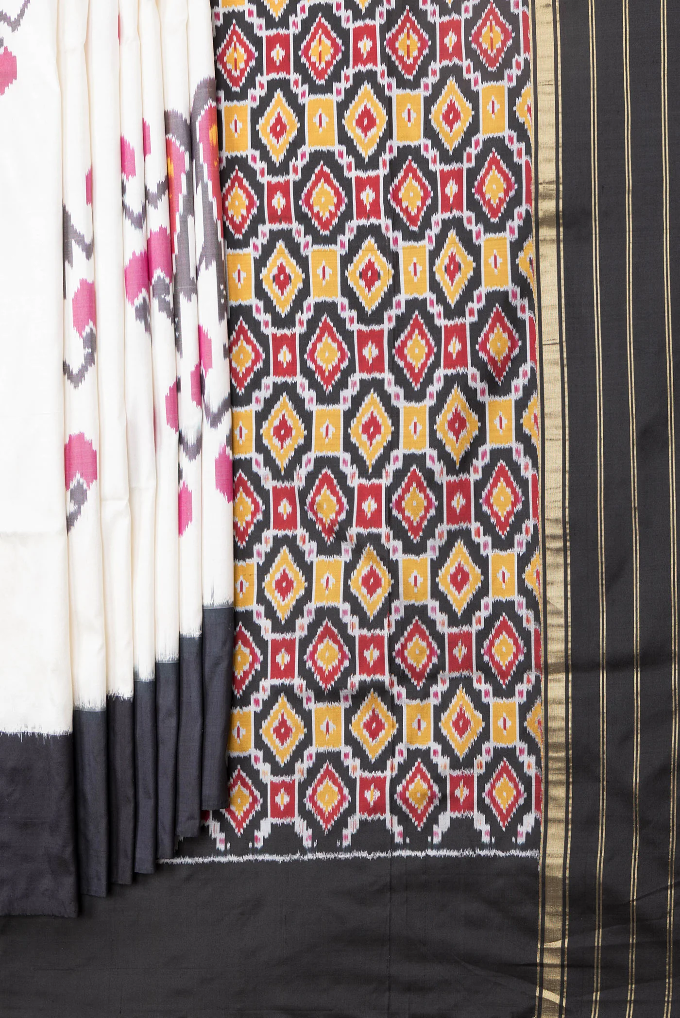 White Pochampally Silk Saree - Image 4