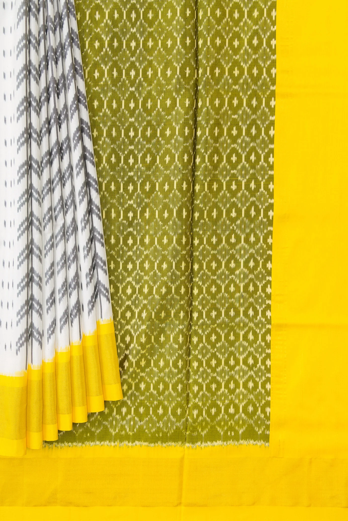 Off White Pochampally Silk Saree - Image 4
