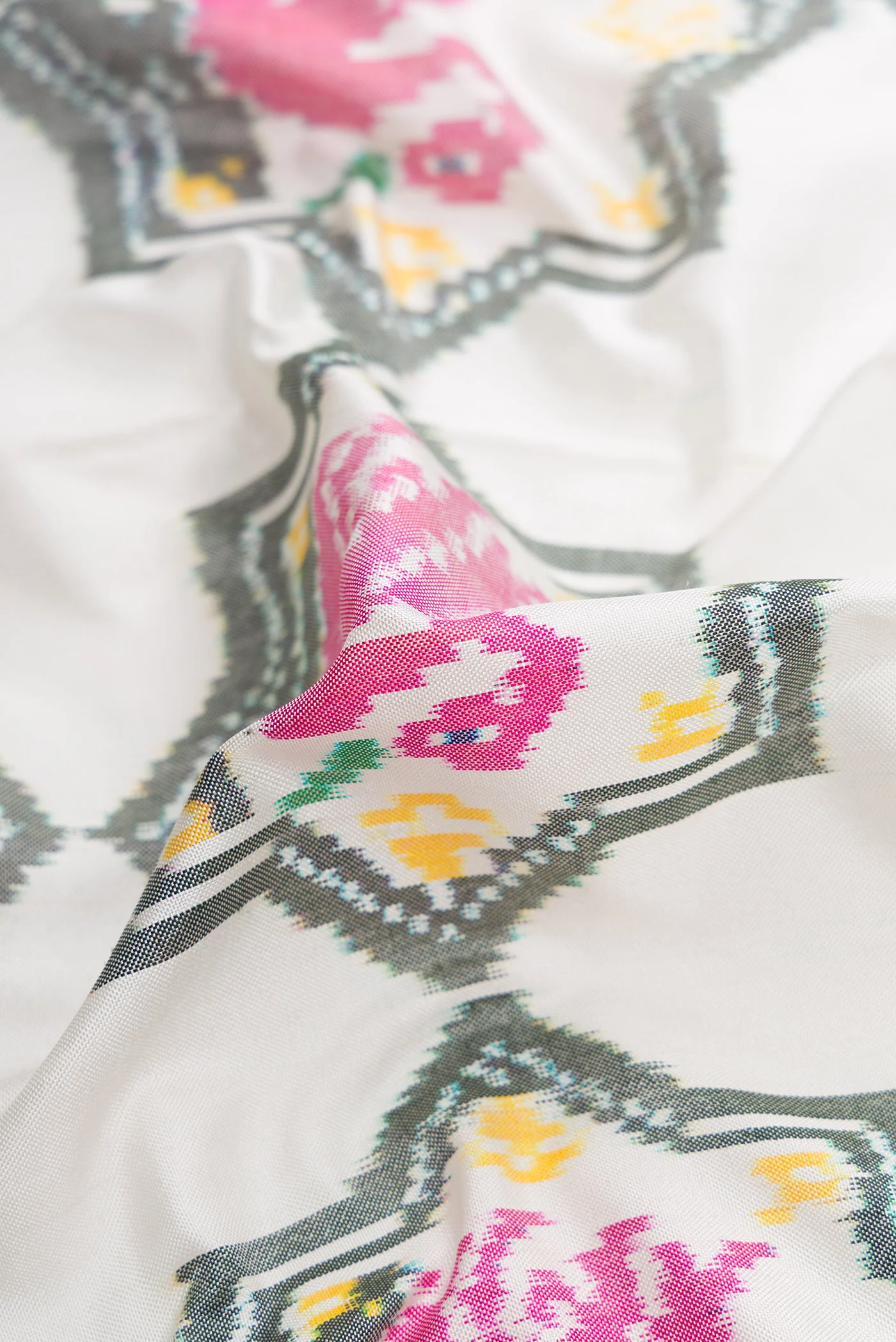 White Double Ikat Saree - Image 2