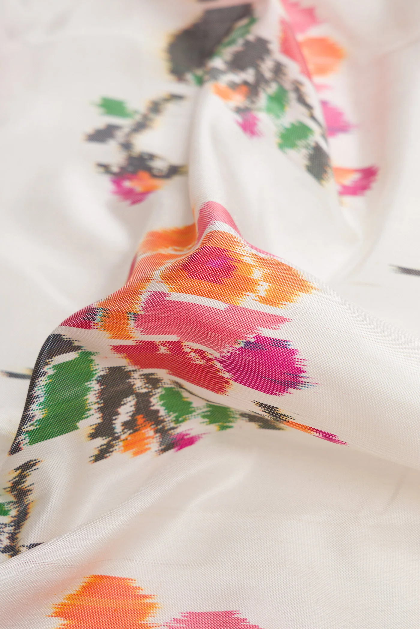 White Double Ikat Saree - Image 2