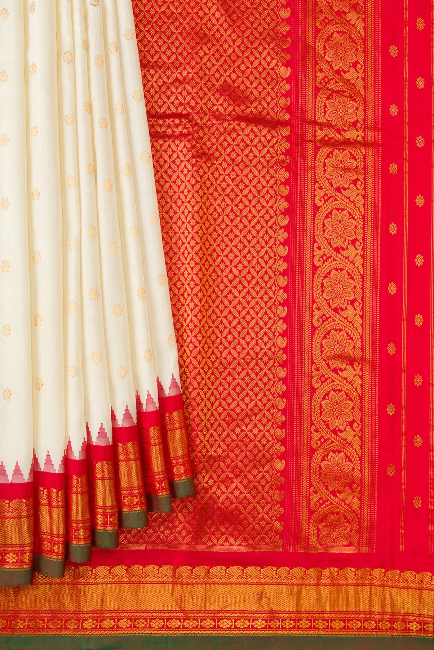 Off White Gadwal Silk Saree - Image 4