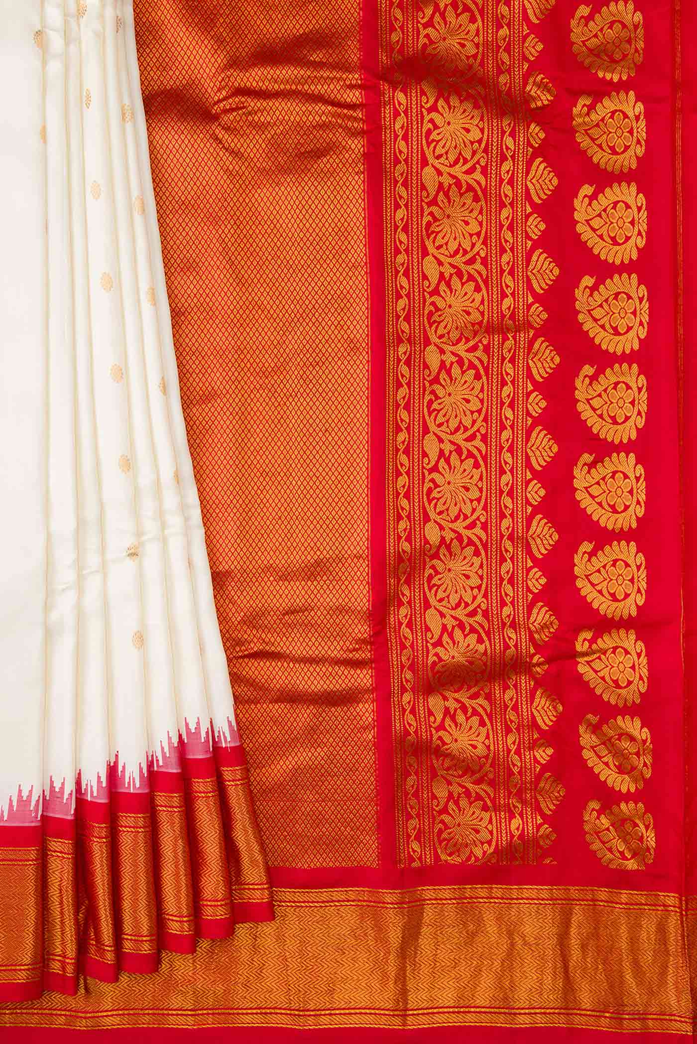 Off White Dual Tone Gadwal Silk Saree - Image 4