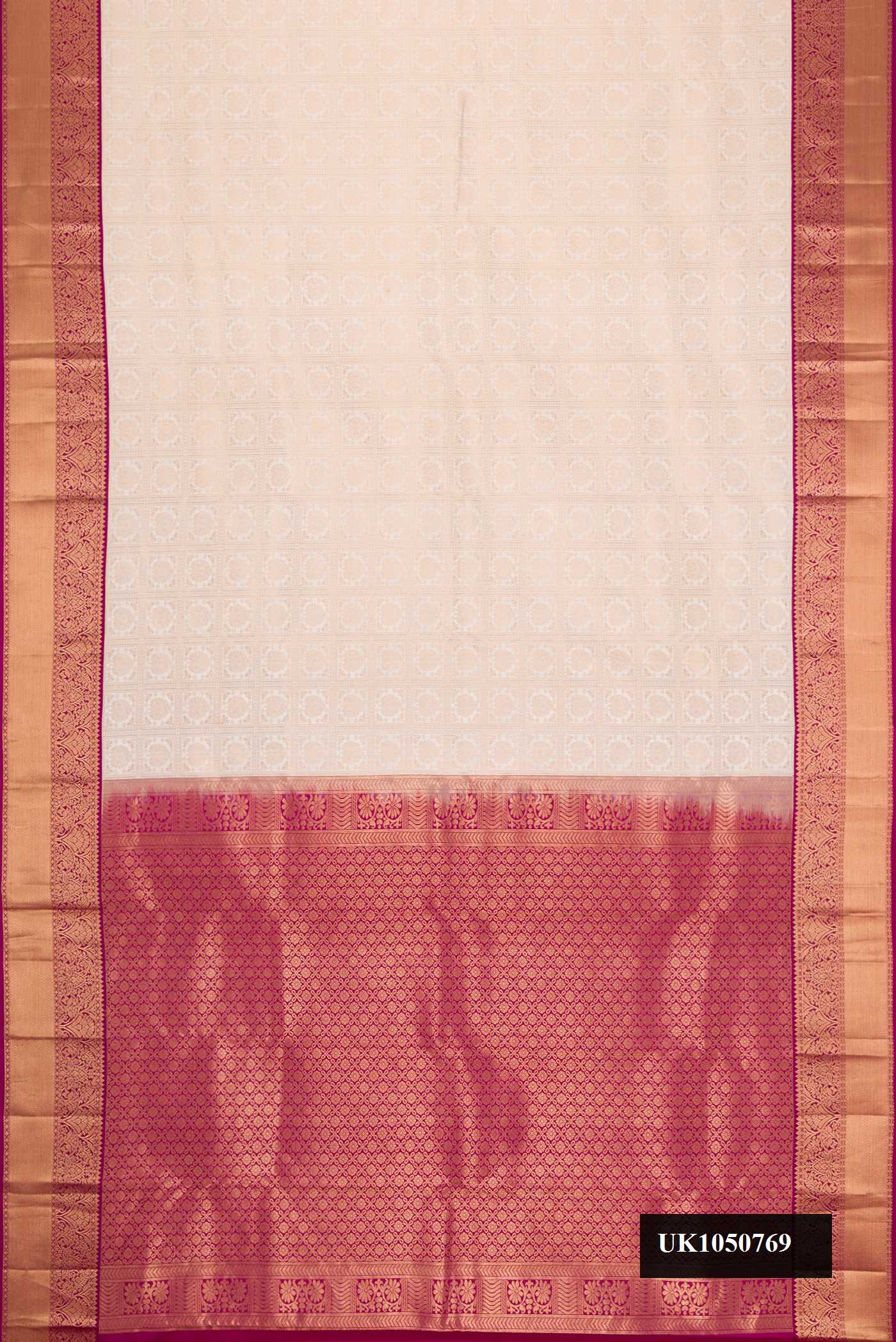 Off White Dual Tone Kanchipuram Silk Saree