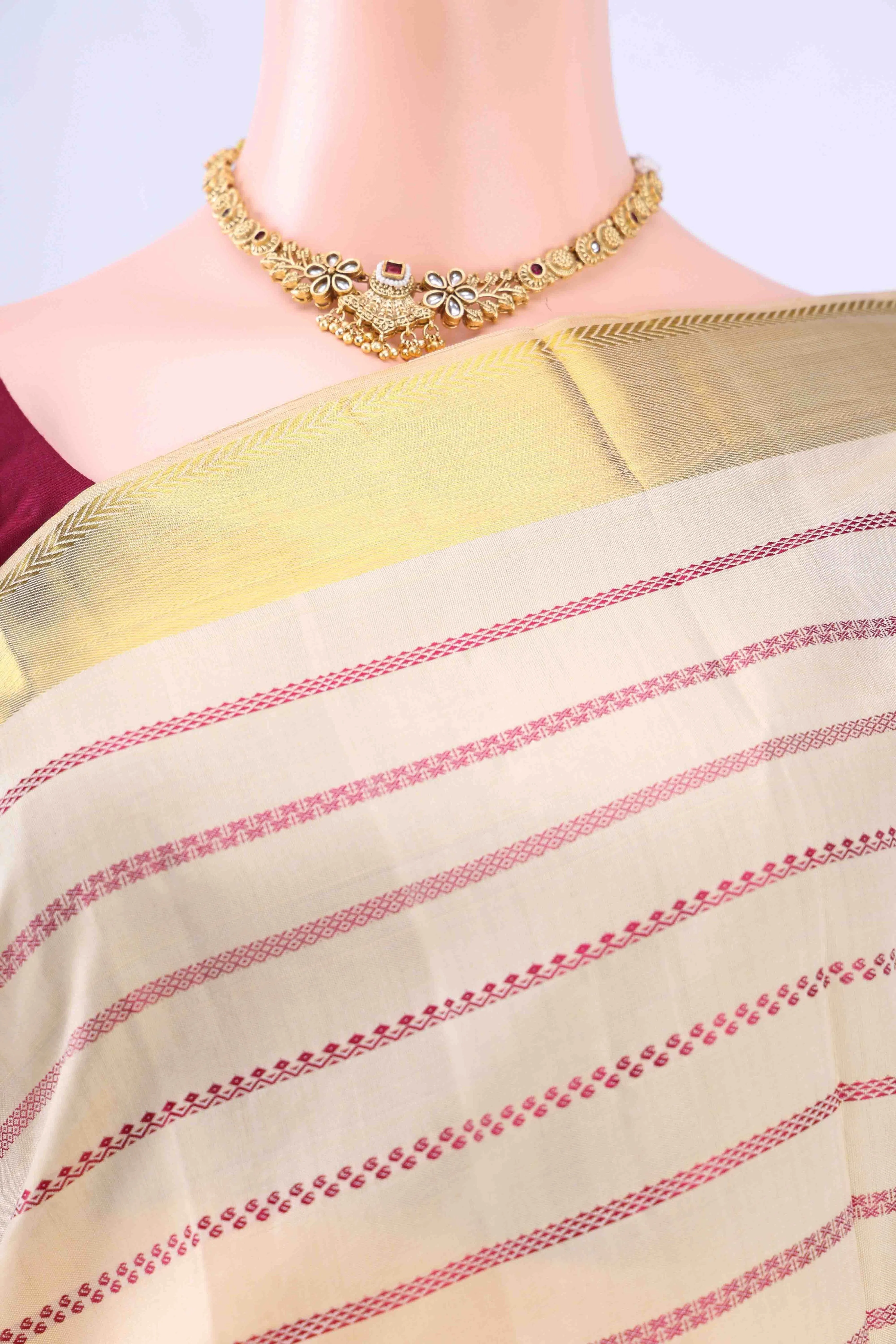 Off White Dual Tone Kanjivaram Silk Saree - Image 3