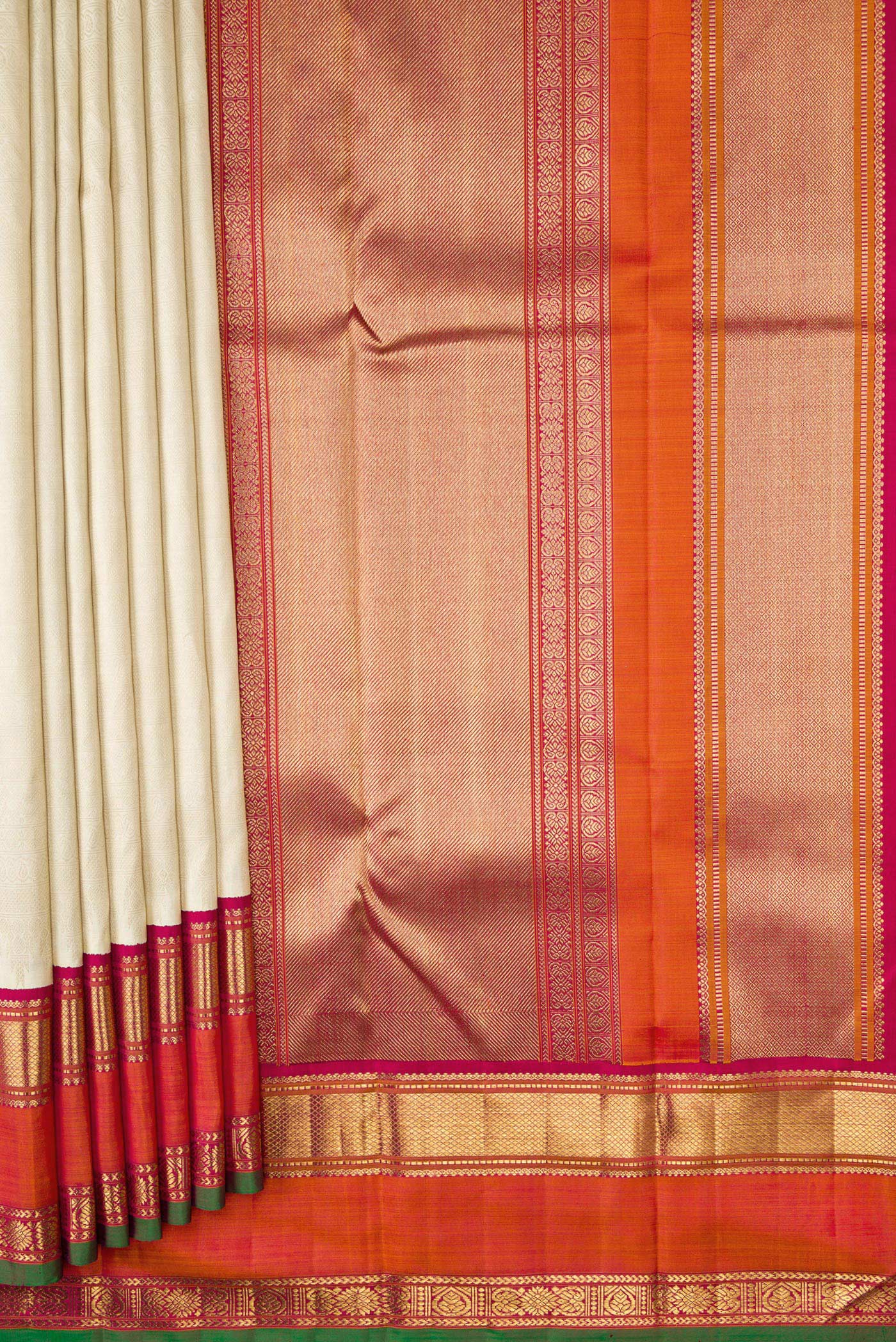 Pure Silk Pure Zari Off White Kanjivaram Saree - Image 4