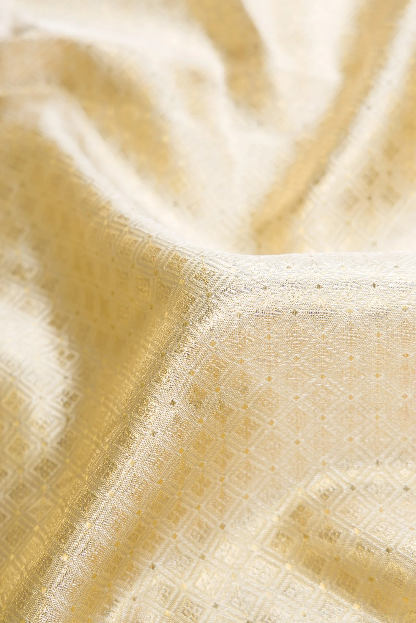 Off White Kanjivaram Tissue Silk Saree - Image 2