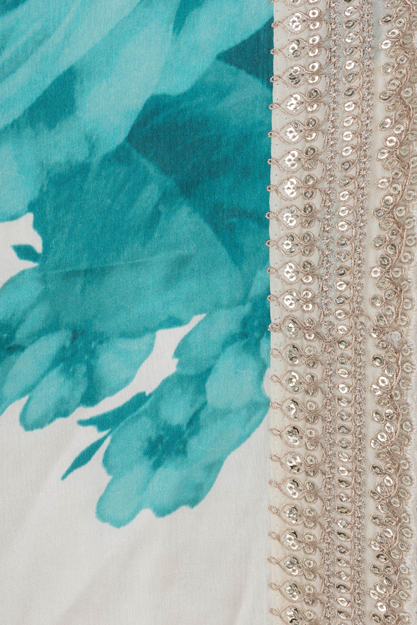 Off White Crepe Saree - Image 3