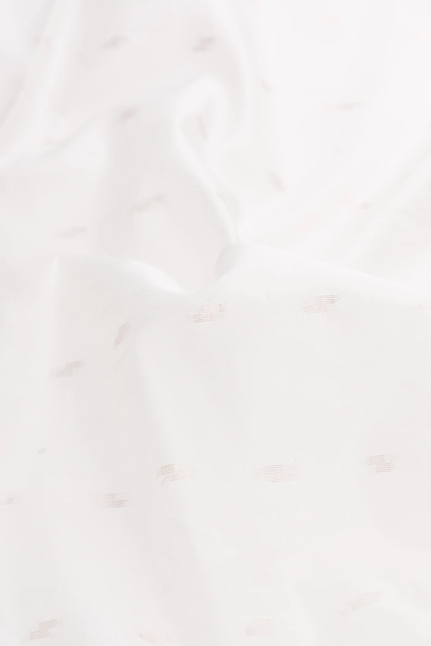 Off White Dual Tone Silk Cotton Saree - Image 2
