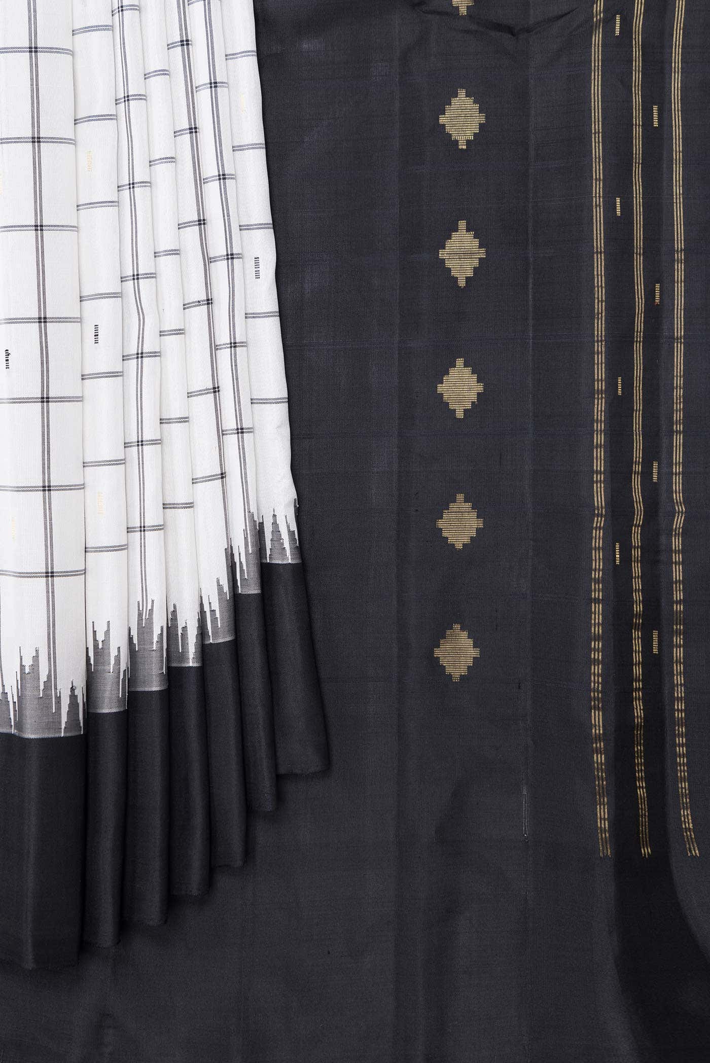 Off White Gadwal Silk Saree - Image 2
