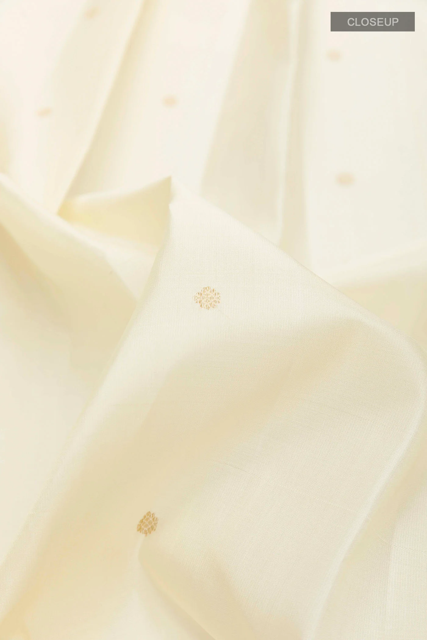Off White Kanjivaram Silk Saree - Image 2