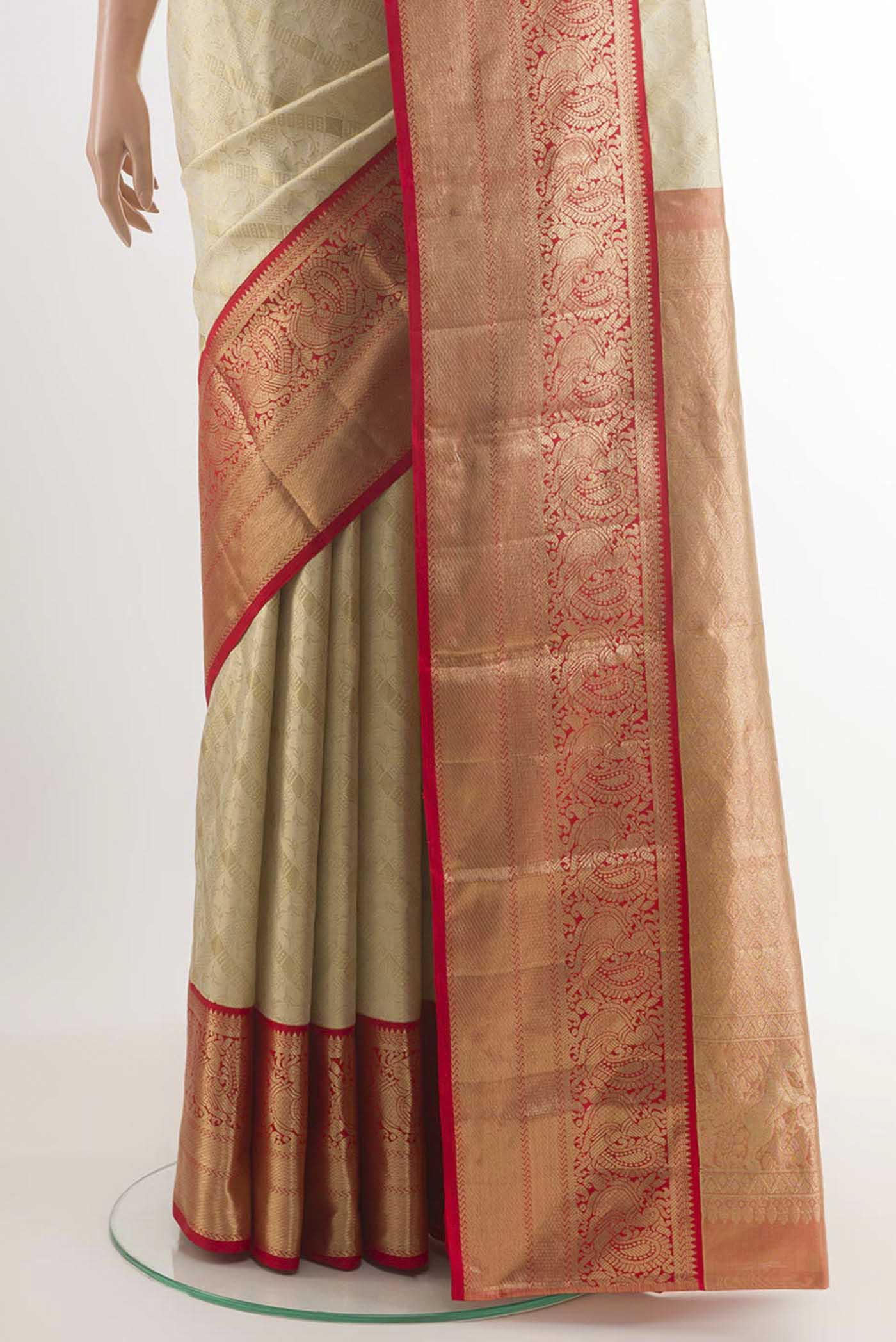 Off White Kanchipuram Silk Saree - Image 3