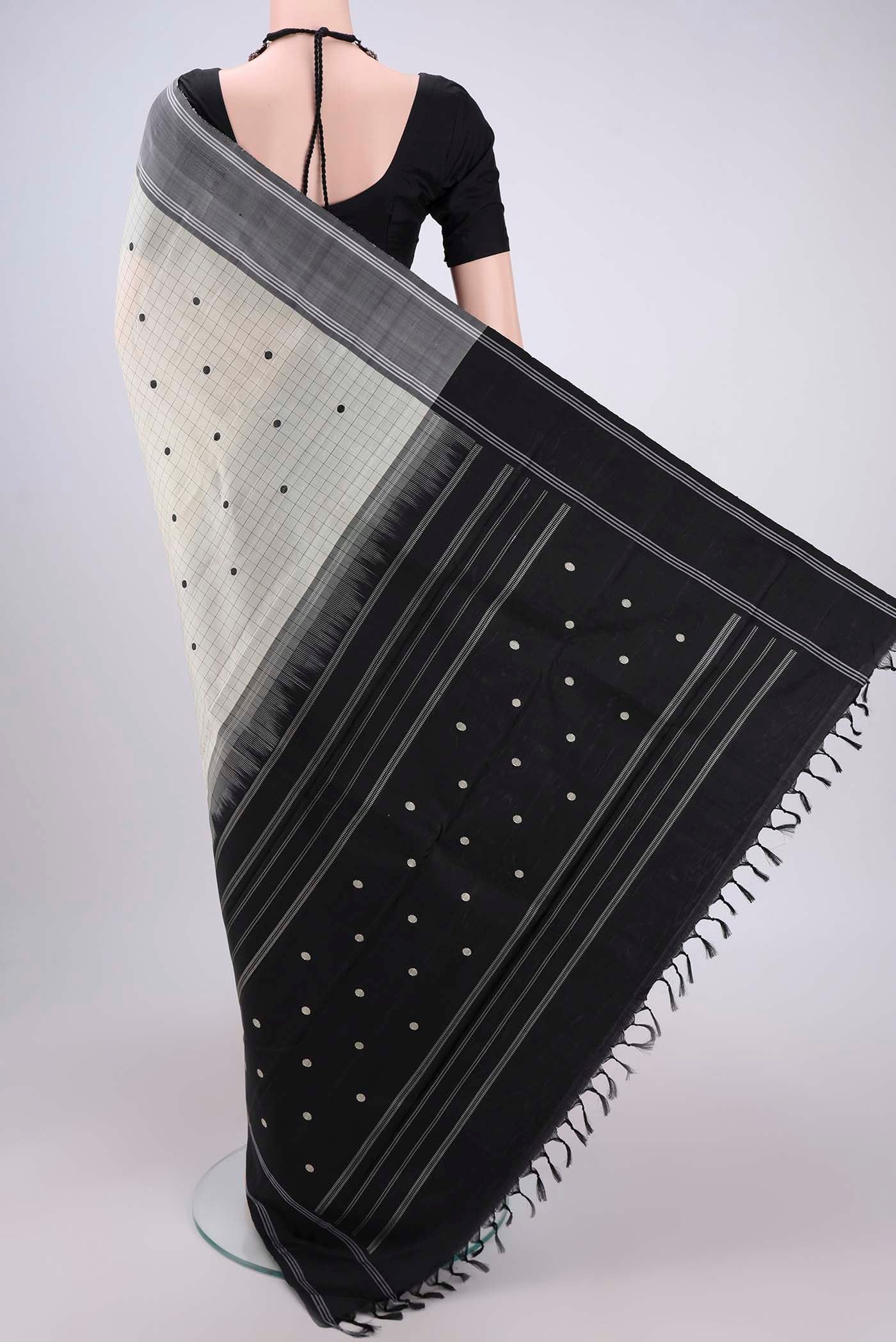 Off White Kanjivaram Silk Saree - Image 3