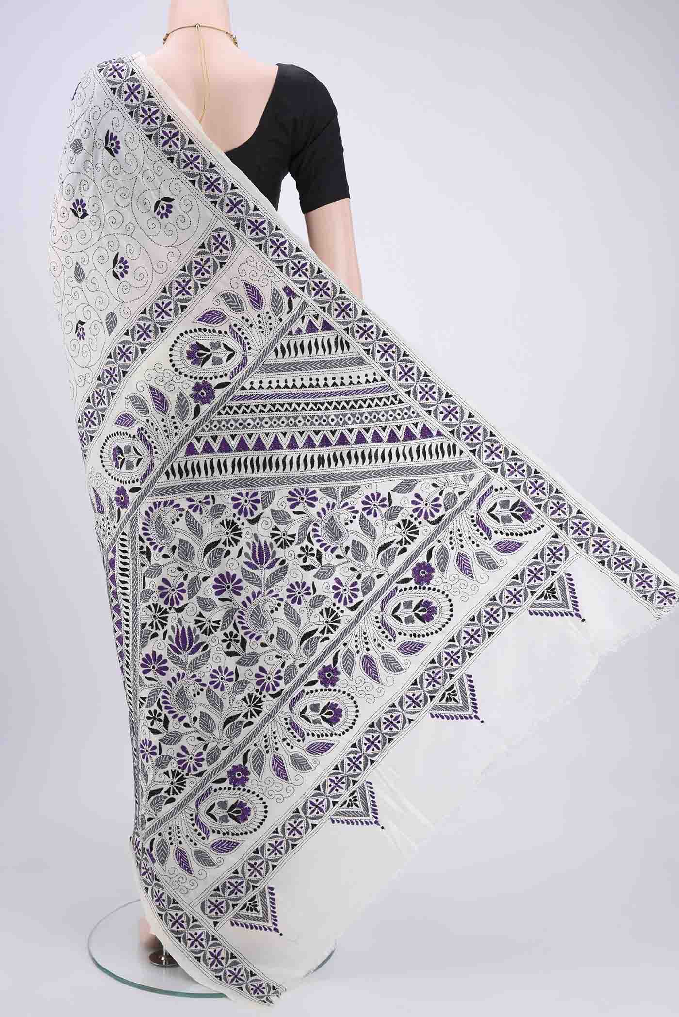 Off White Kantha Silk Saree - Image 3