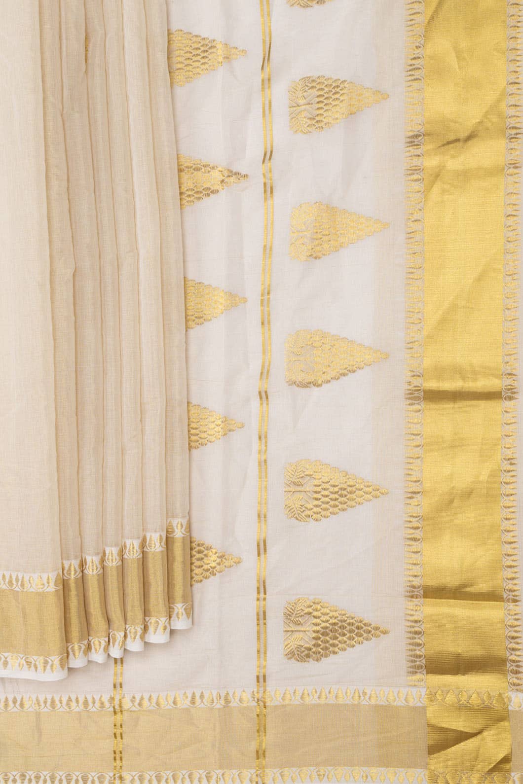 Off White Kerala Cotton Saree - Image 2