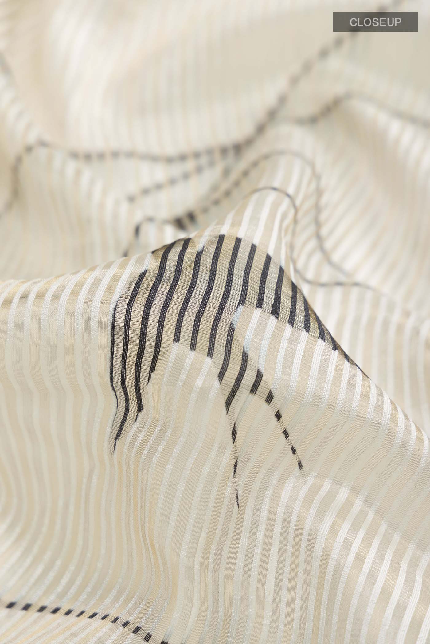 Off White Kora Silk Saree - Image 2