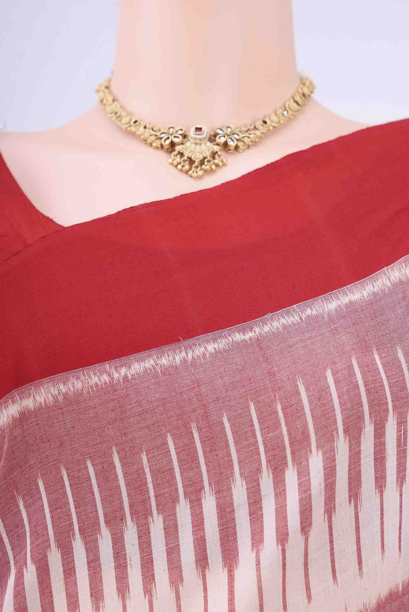 Off White Pochampally Cotton Saree - Image 2