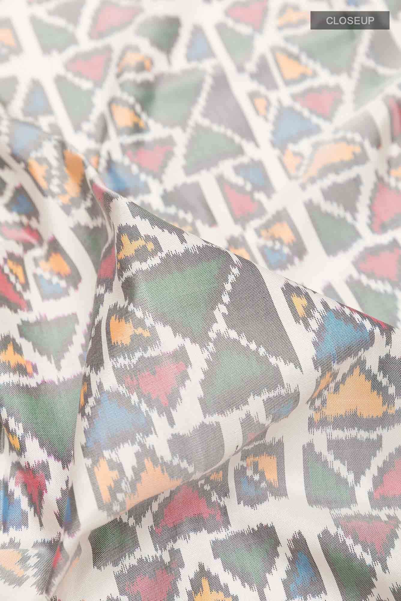 Off White Pochampally Silk Saree - Image 3