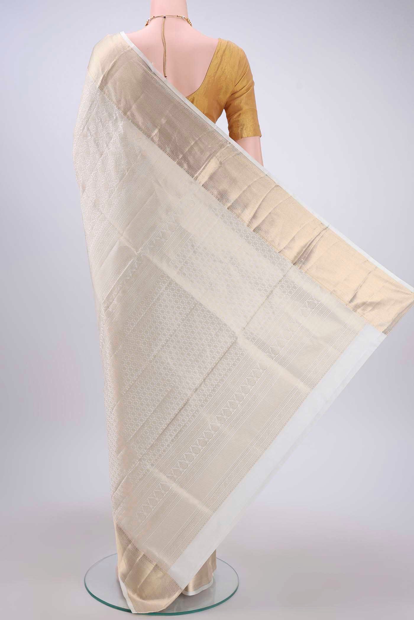 Off White Soft Silk Saree - Image 3