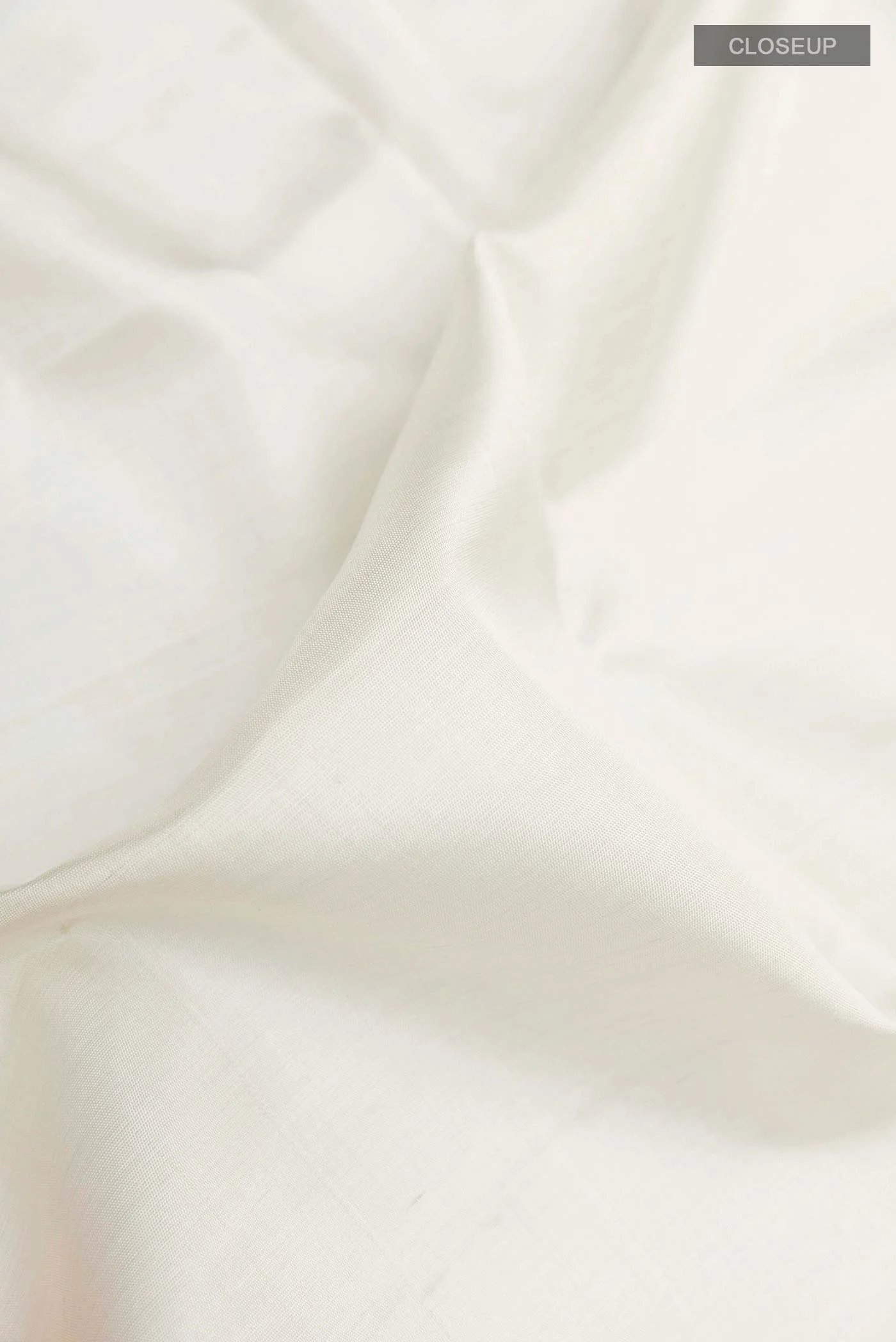 Off White Soft Silk Saree - Image 2