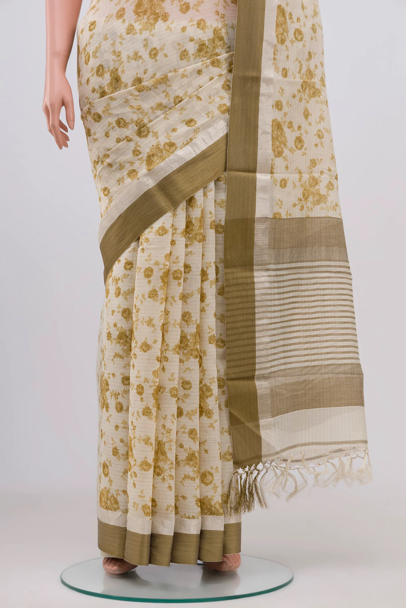 Off White Tussar Saree - Image 3