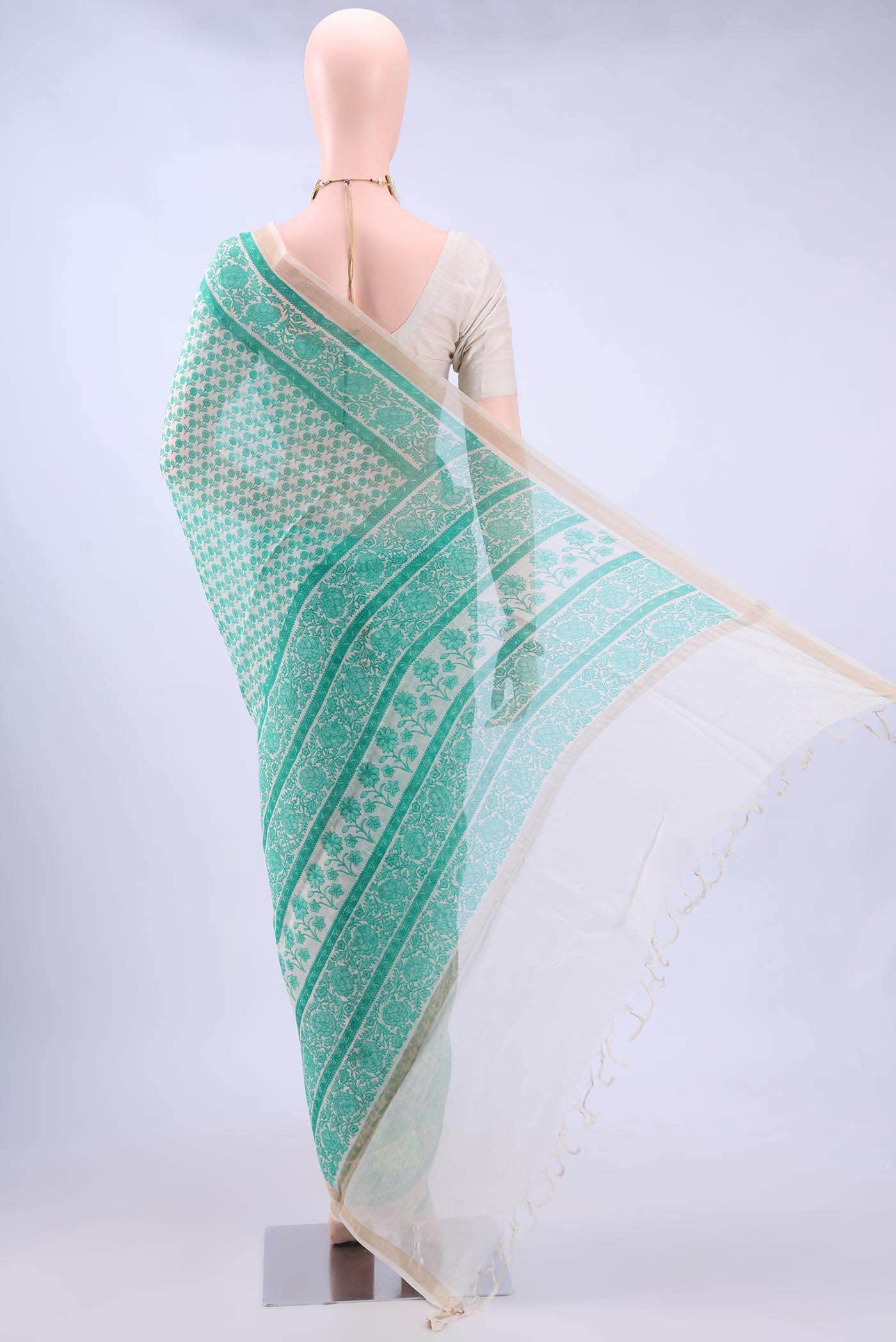Off White Tussar Saree - Image 2