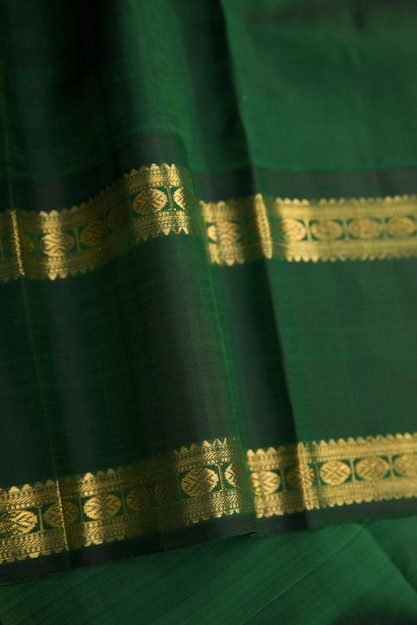 Pure Silk Pure Zari Orange Dual Tone Kanchipuram Saree - Image 7