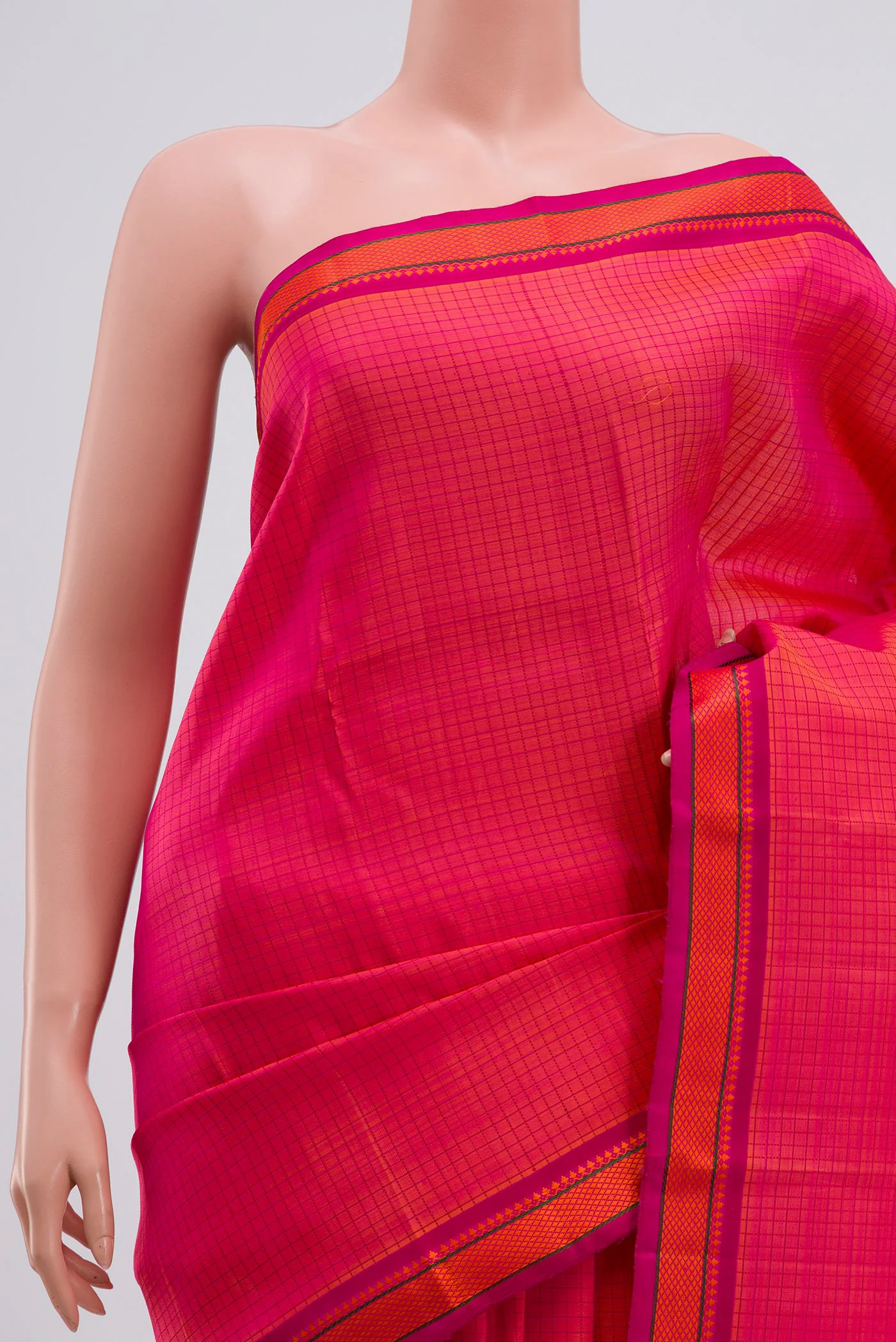 Pink with Orange Color Kanjivaram Silk Saree - Image 2
