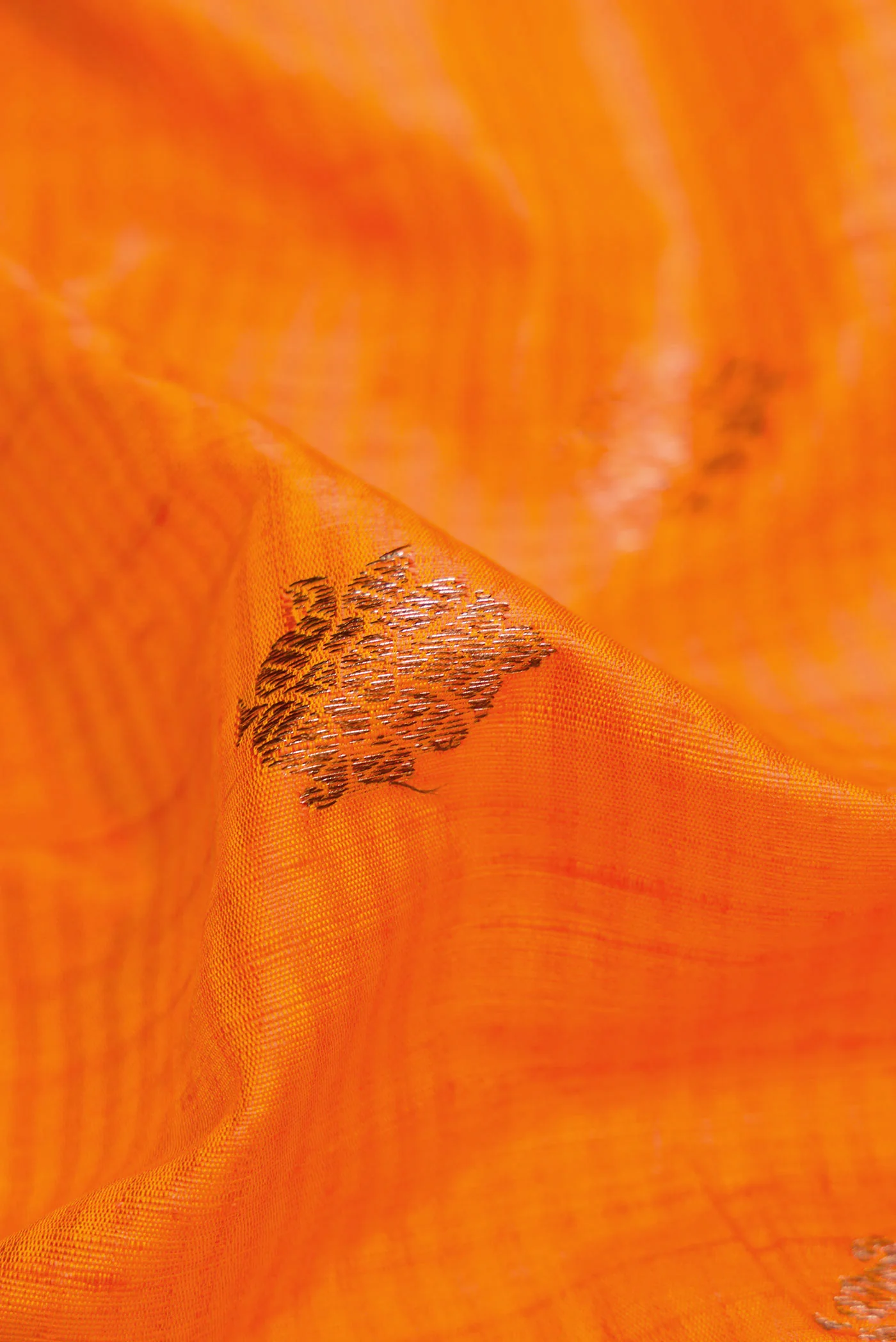 Yellow Banarasi Tussar Silk Saree - Image 2