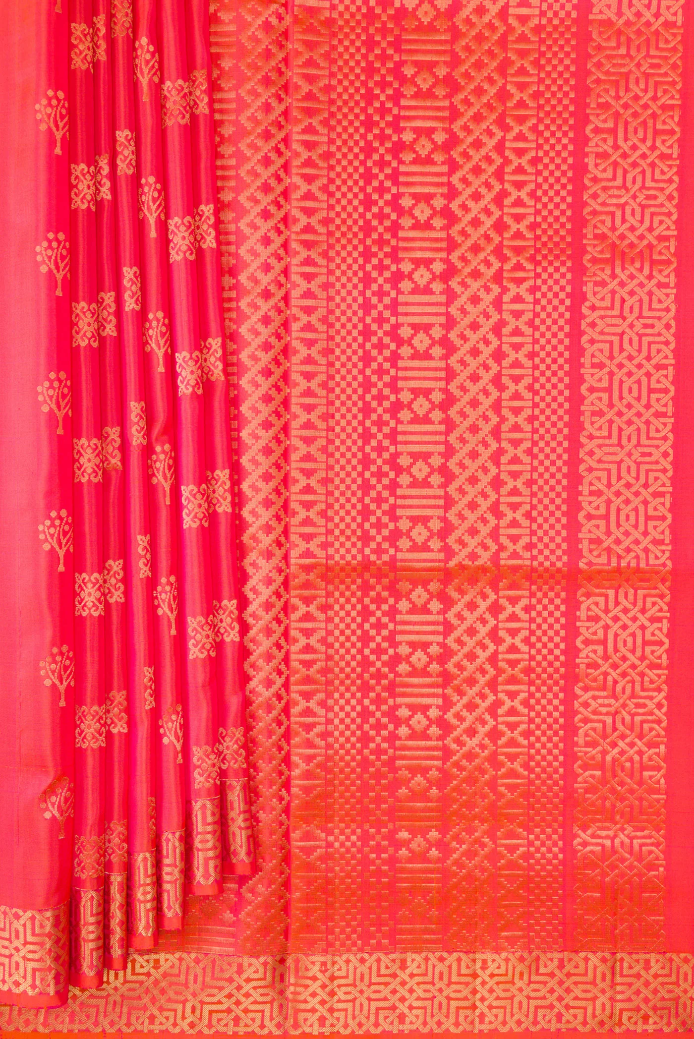 Orange with Pink Color Soft Silk Saree - Image 4